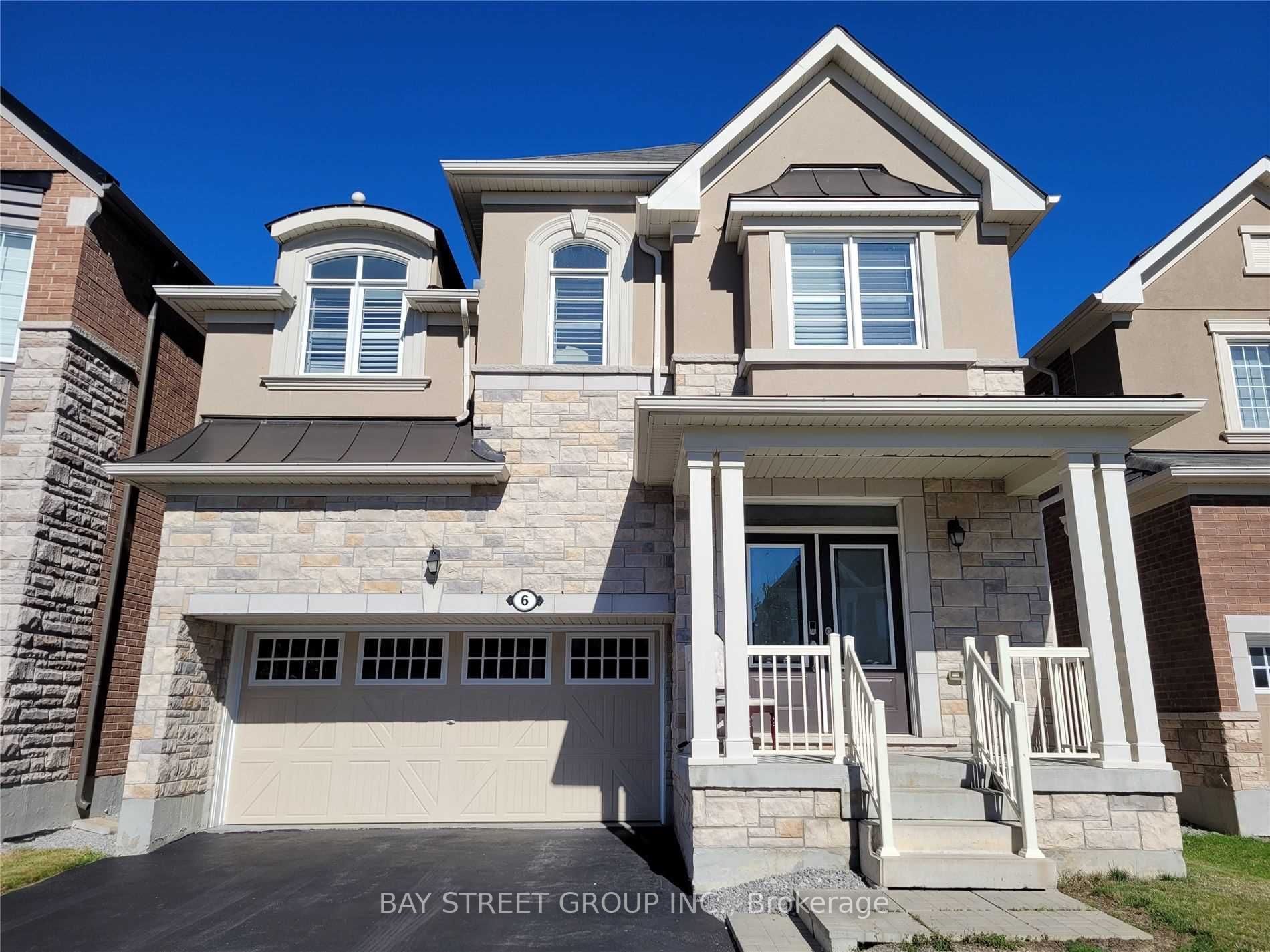 6 Degraaf Cres