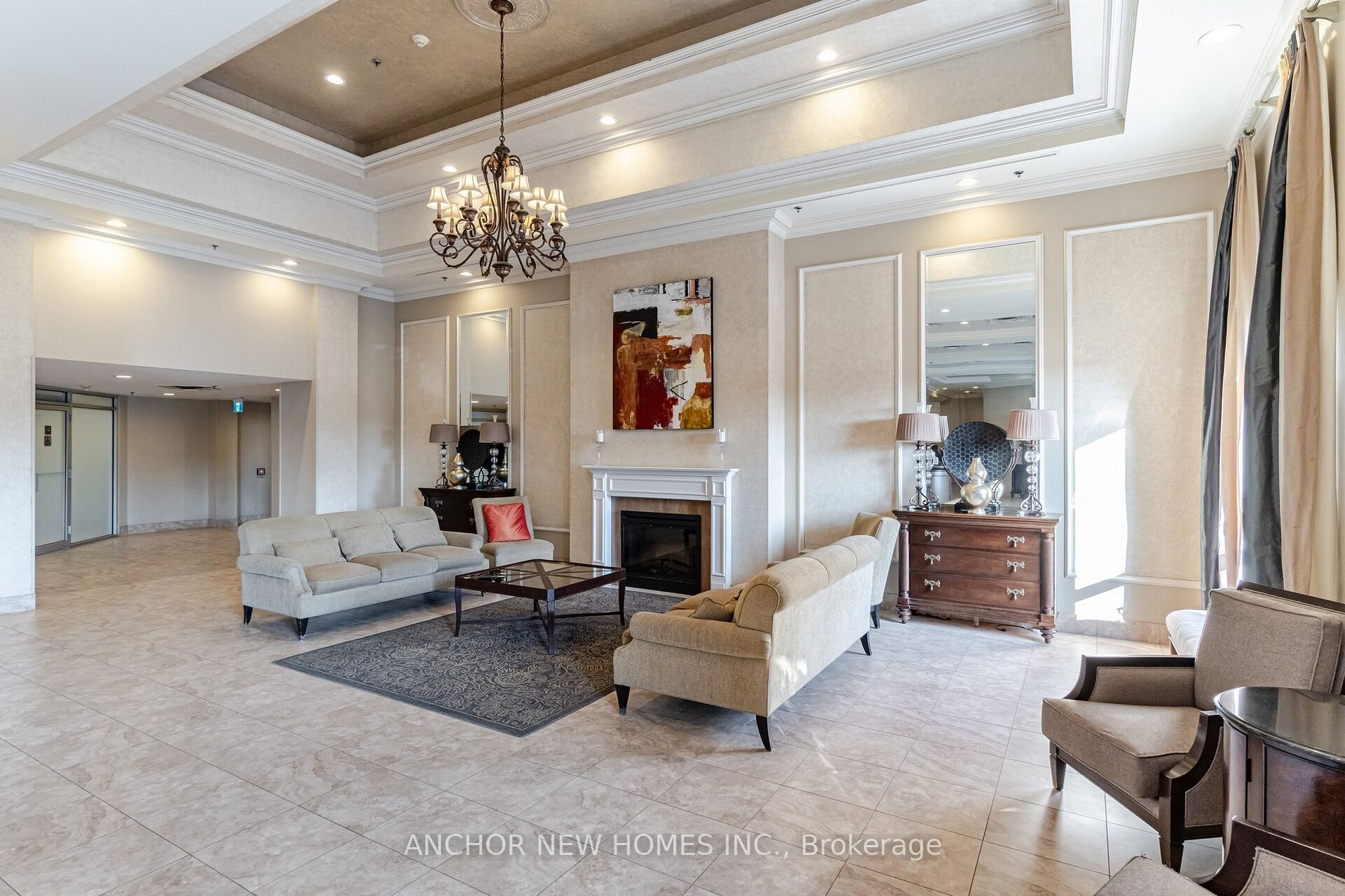 8 Maison Parc Crt, #305