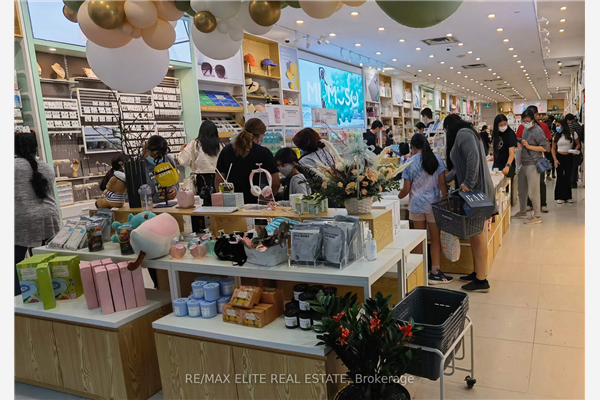 5000 Highway 7, Markham