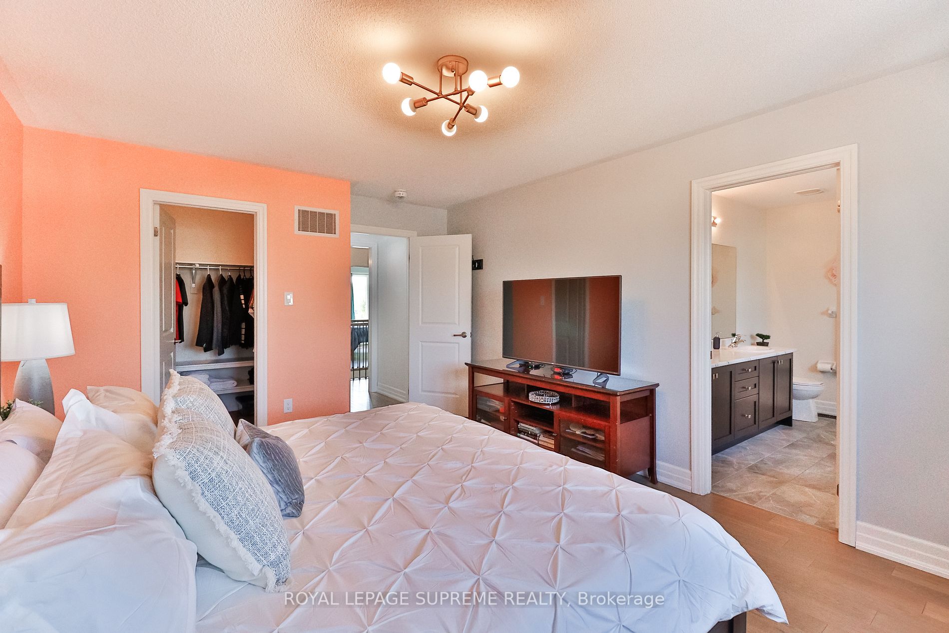 183 Wagner Cres