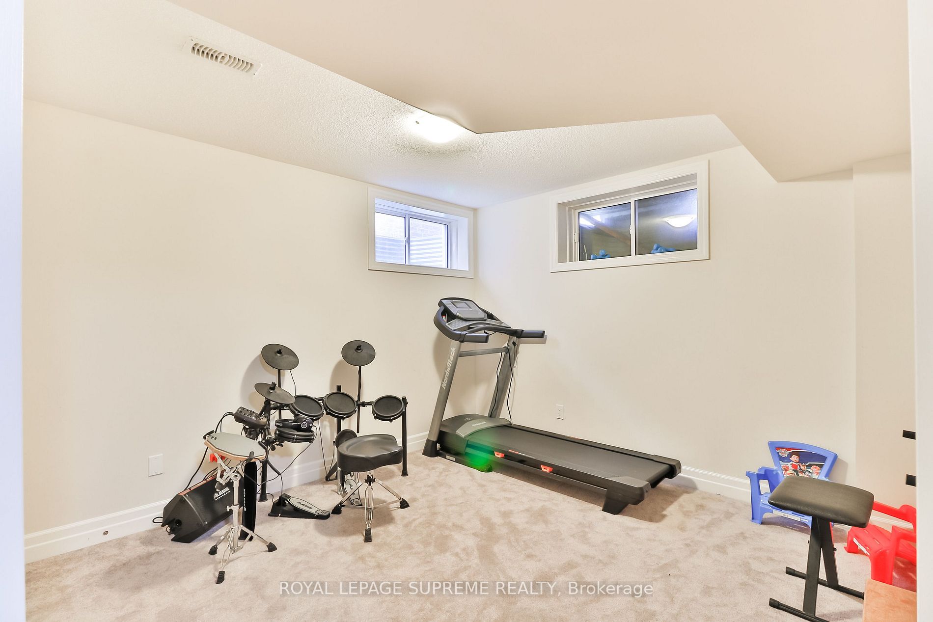 183 Wagner Cres