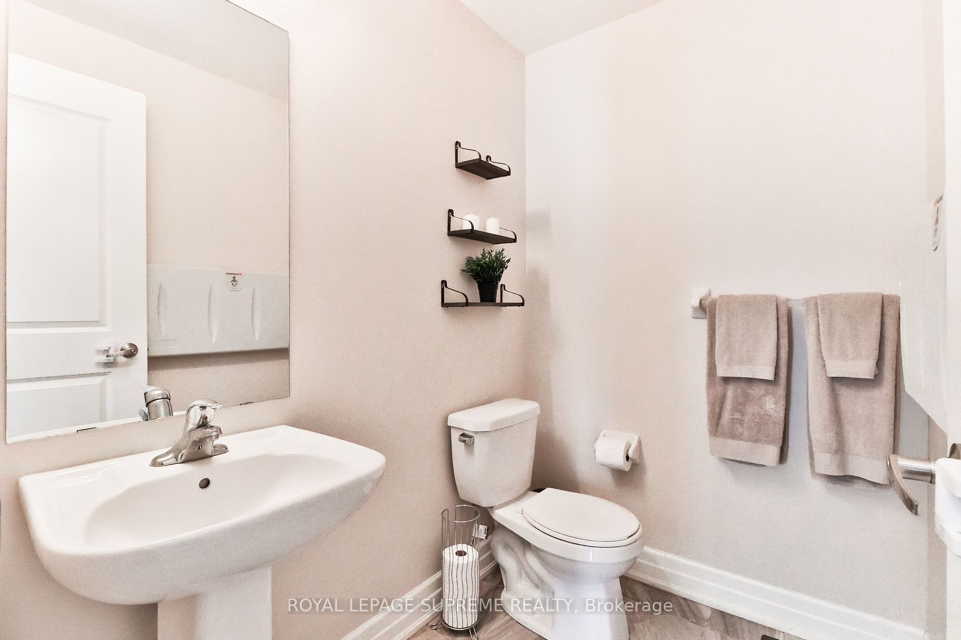 183 Wagner Cres