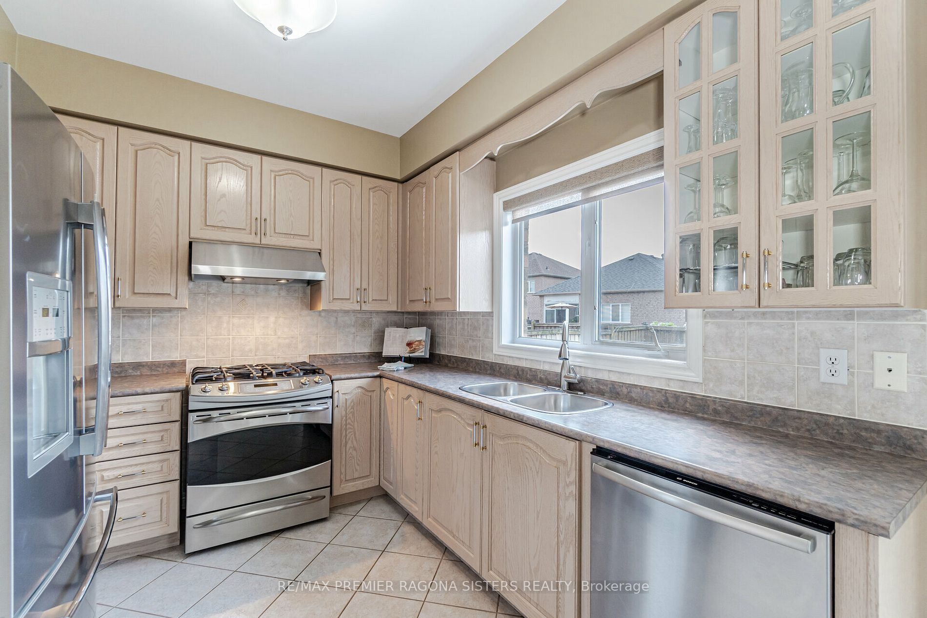 72 Criscione Dr