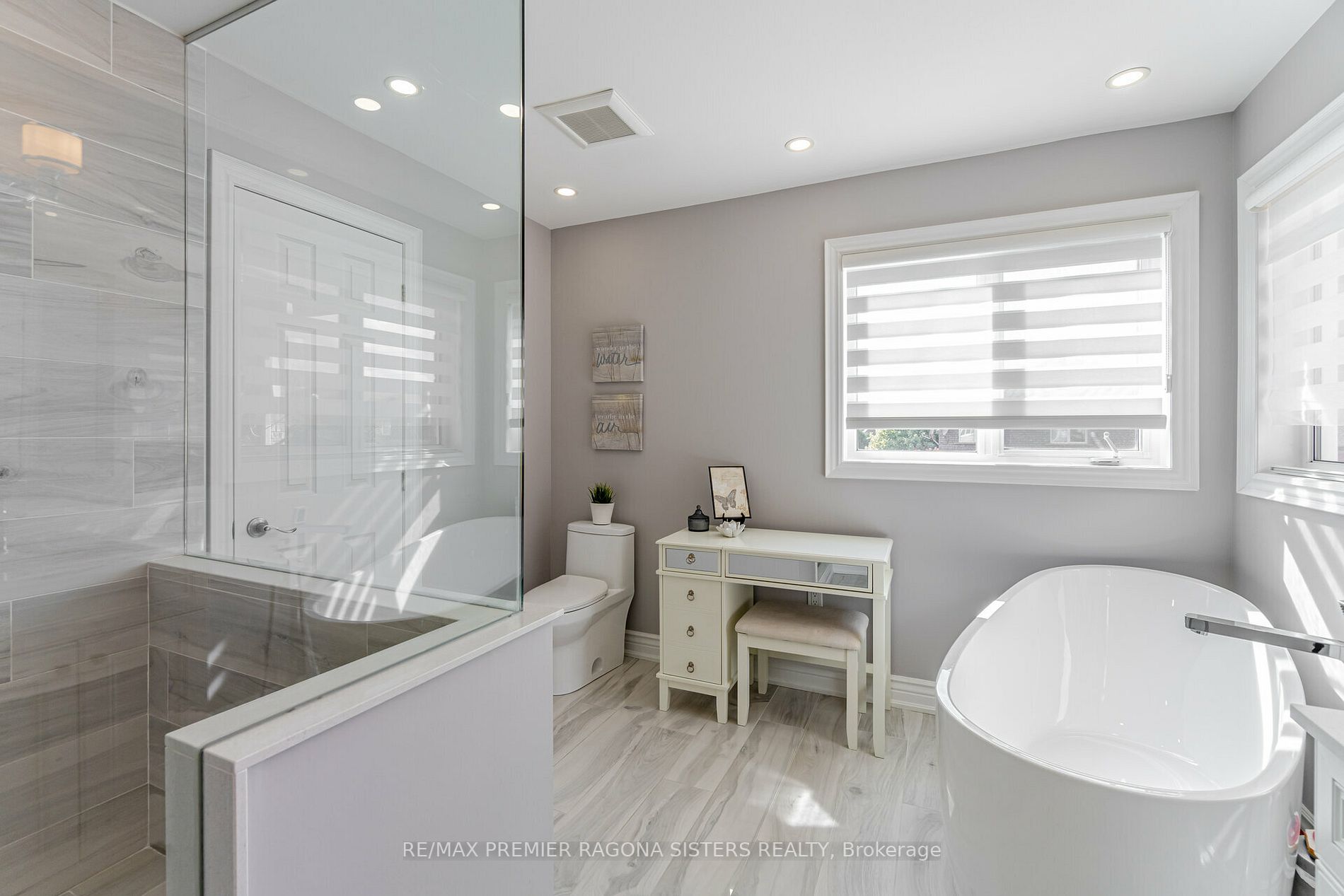 72 Criscione Dr