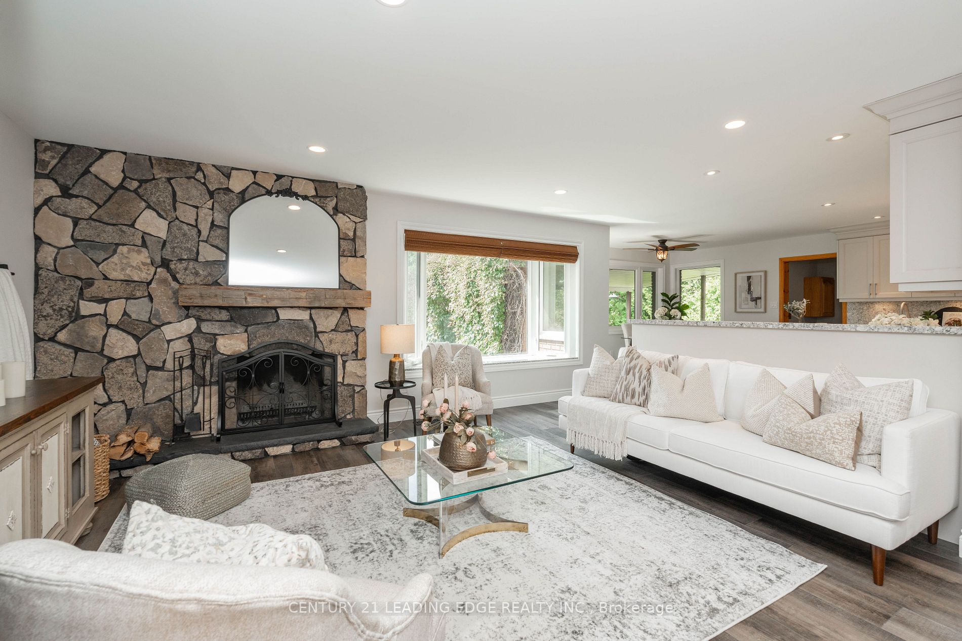 10 Lapier St