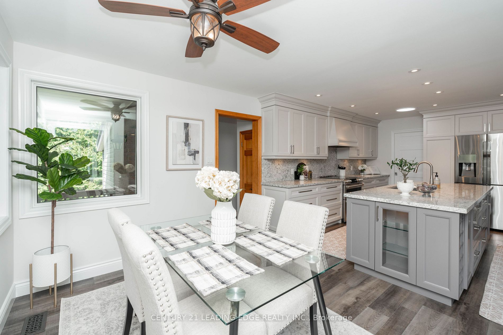 10 Lapier St