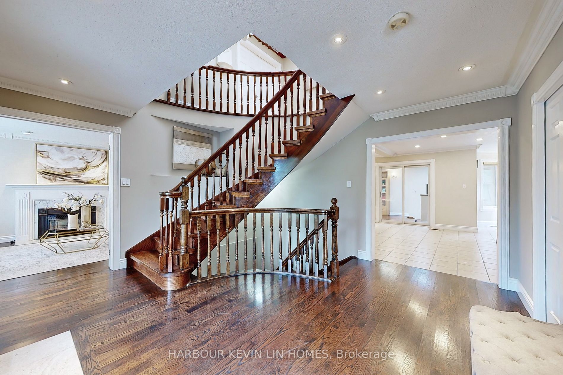 19 West Park Blvd