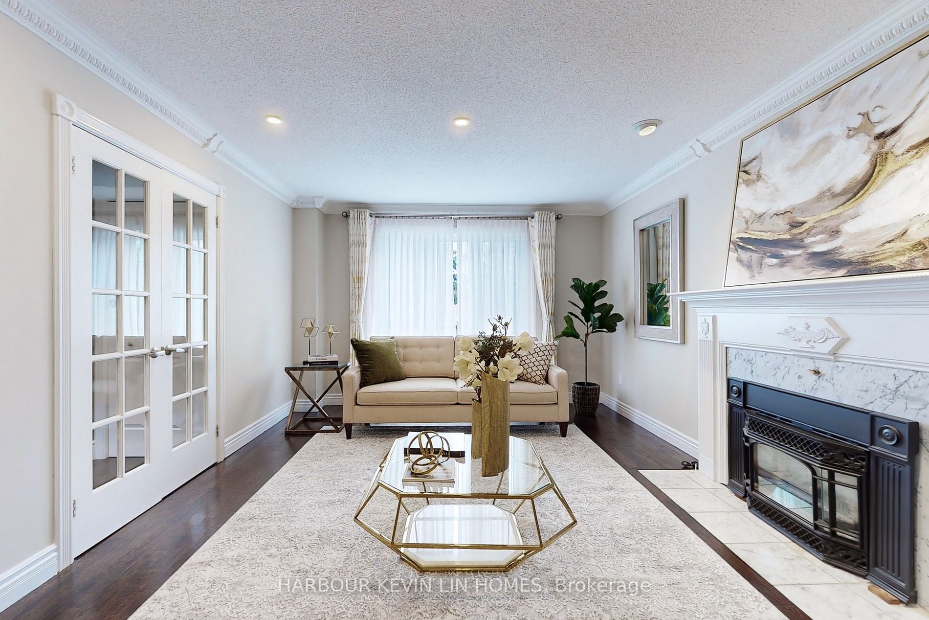 19 West Park Blvd