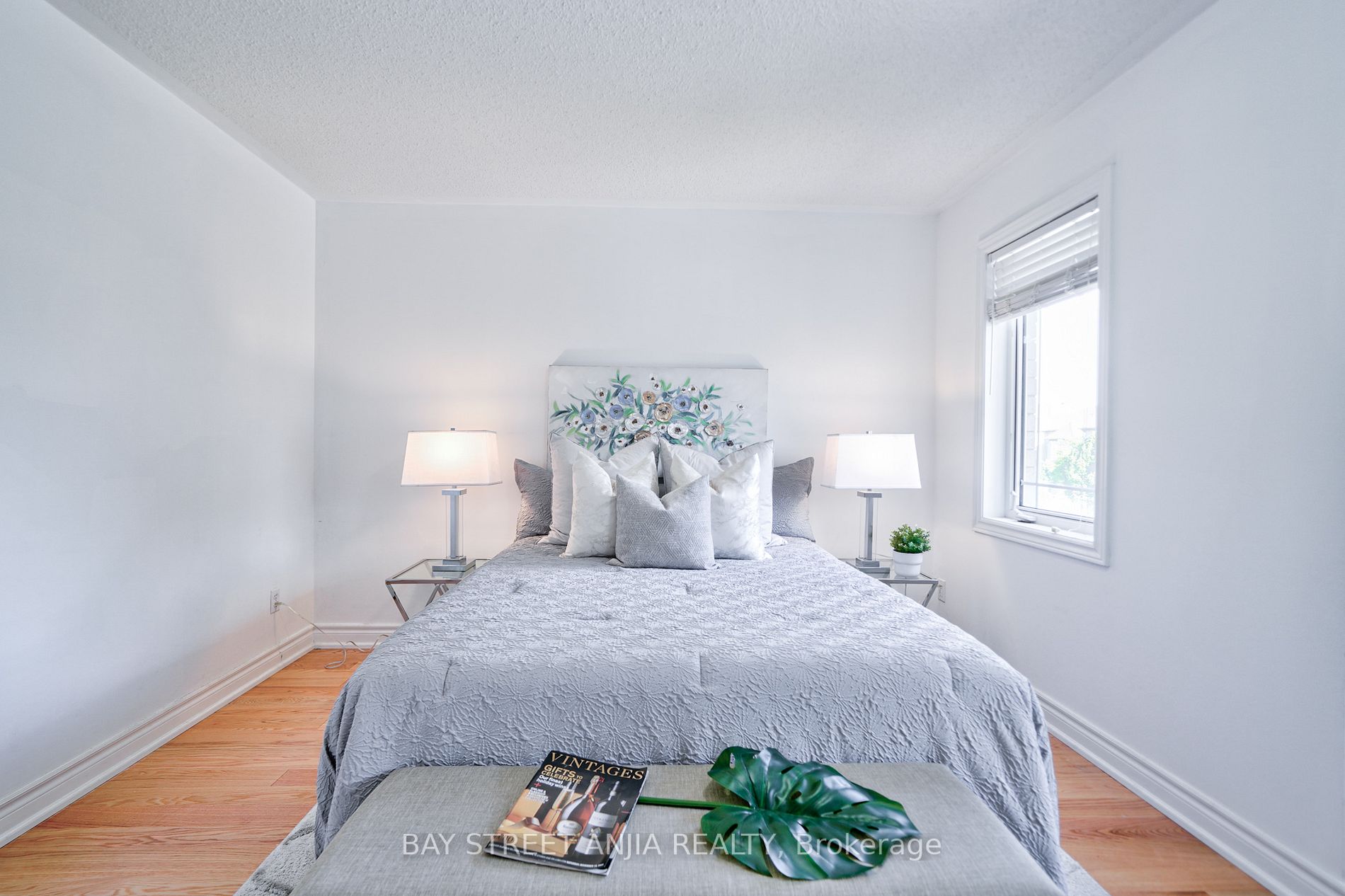 56 Loredana Crt