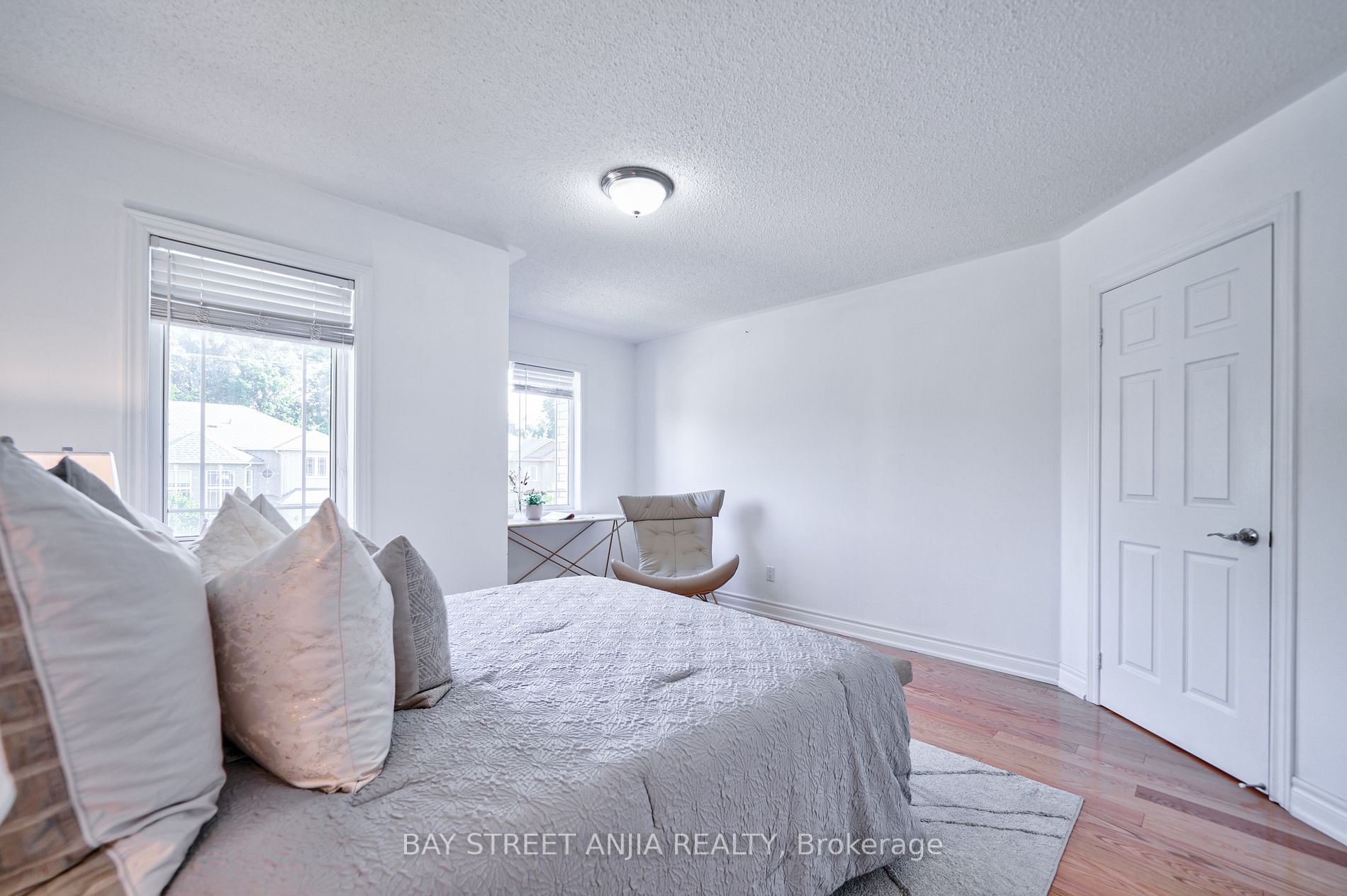 56 Loredana Crt