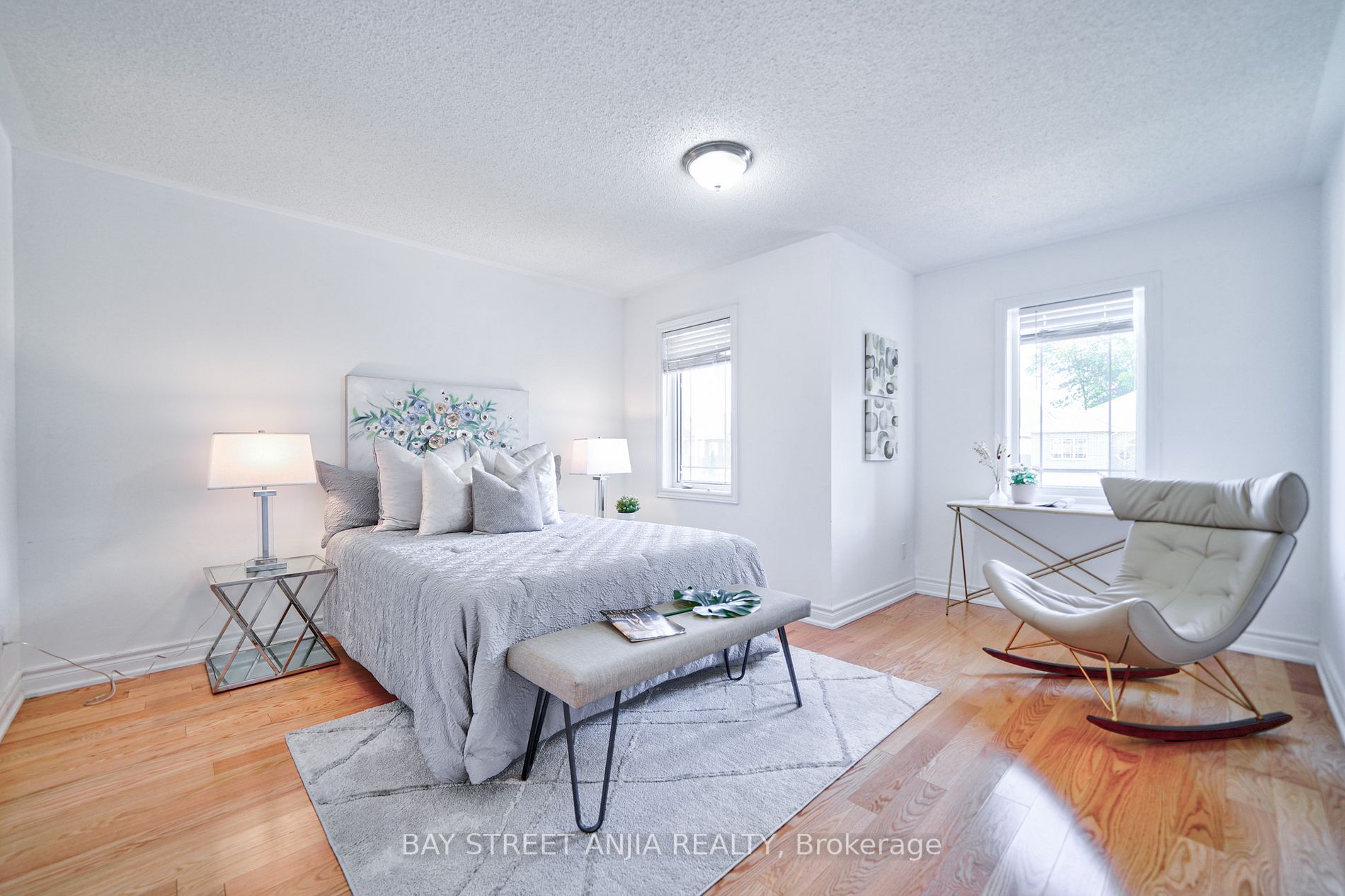56 Loredana Crt