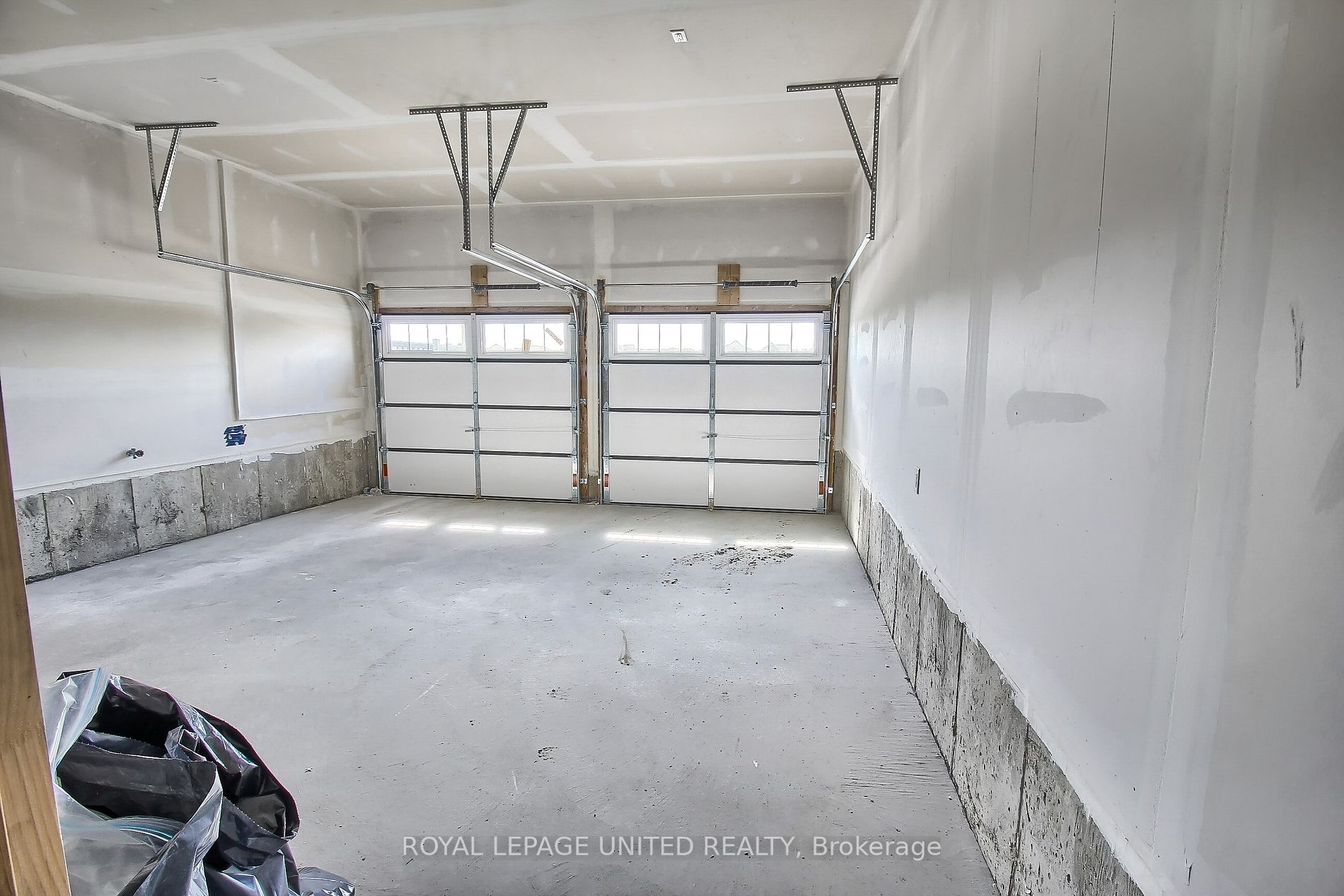 1114 Wickham Rd