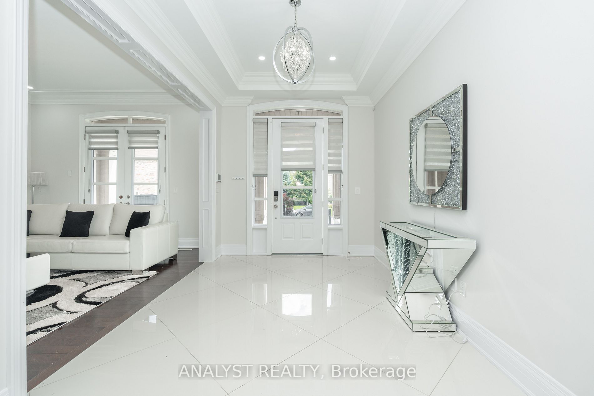 95 Sarracini Cres