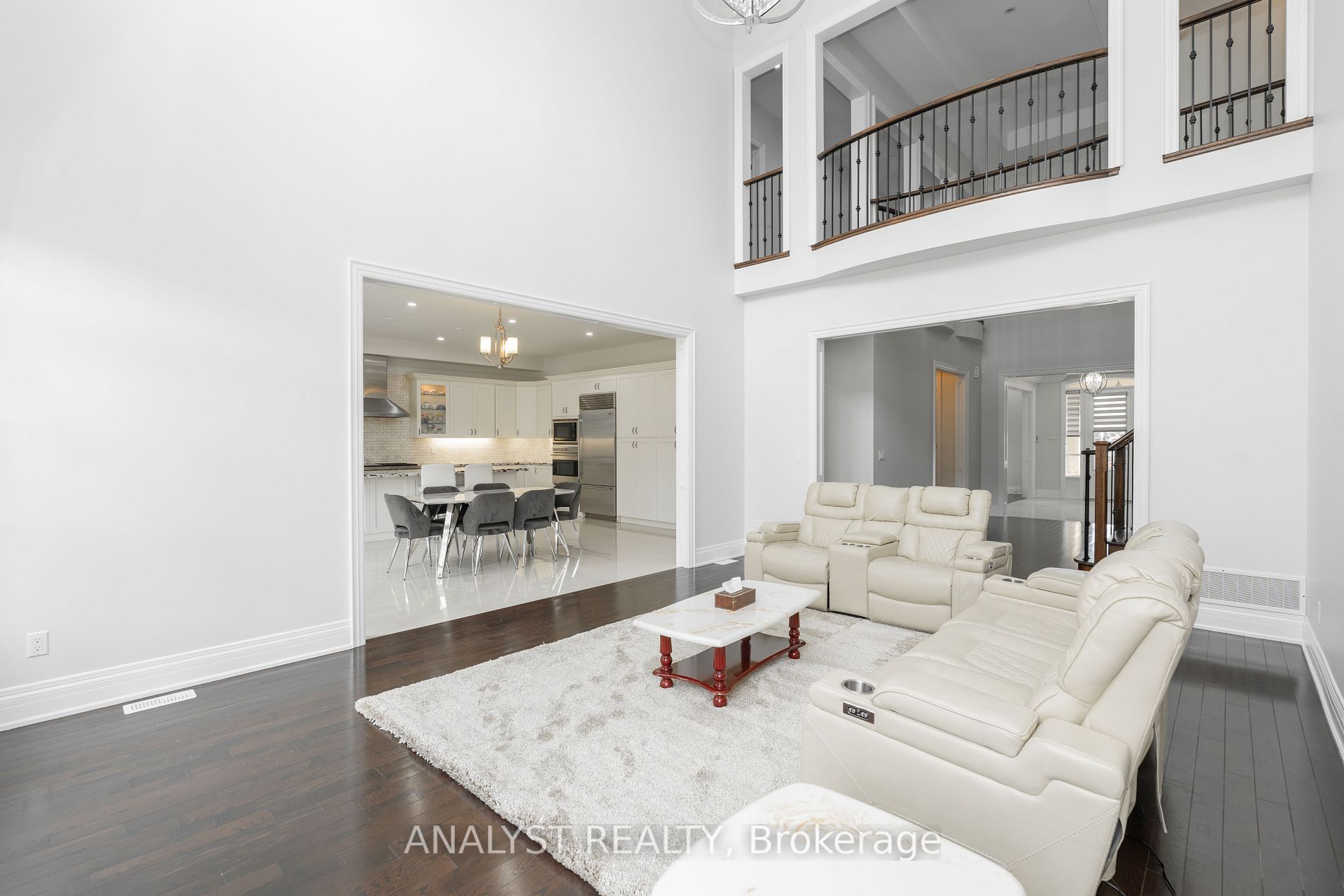 95 Sarracini Cres