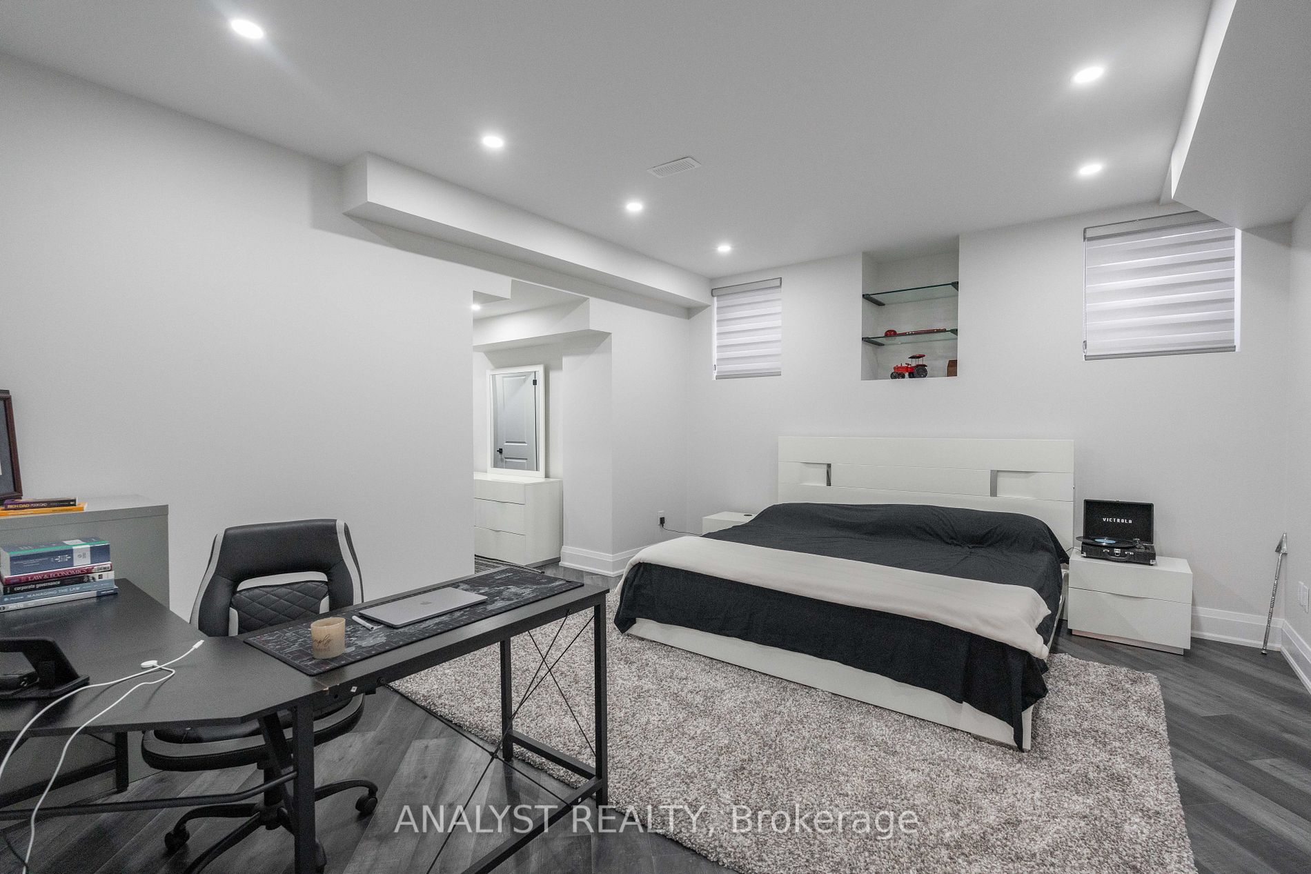 95 Sarracini Cres