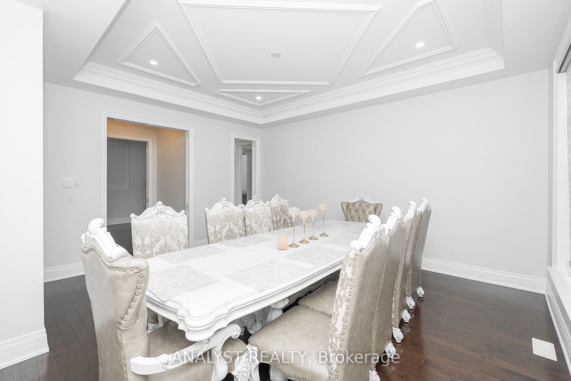95 Sarracini Cres