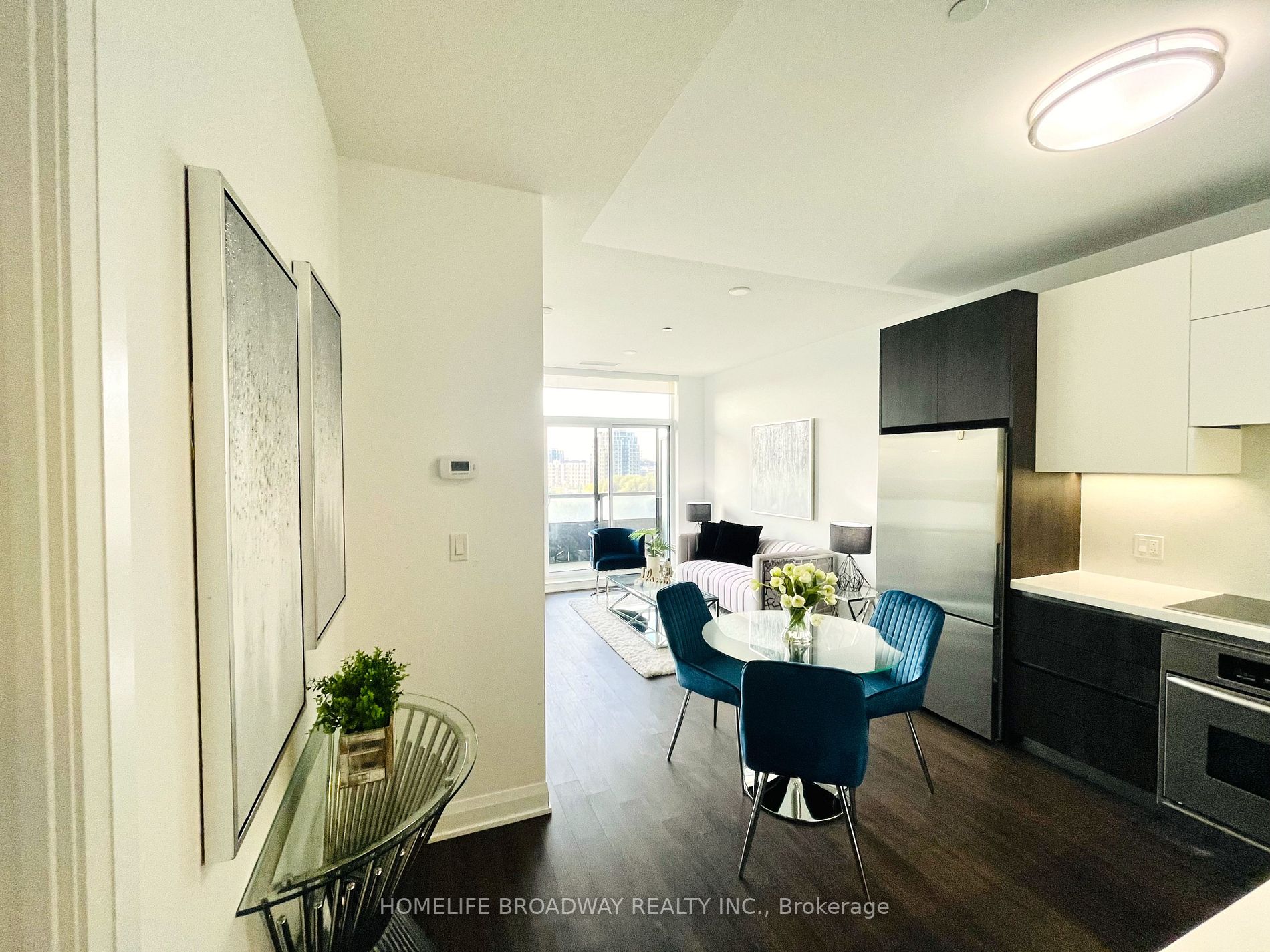 15 Water Walk Dr, #811