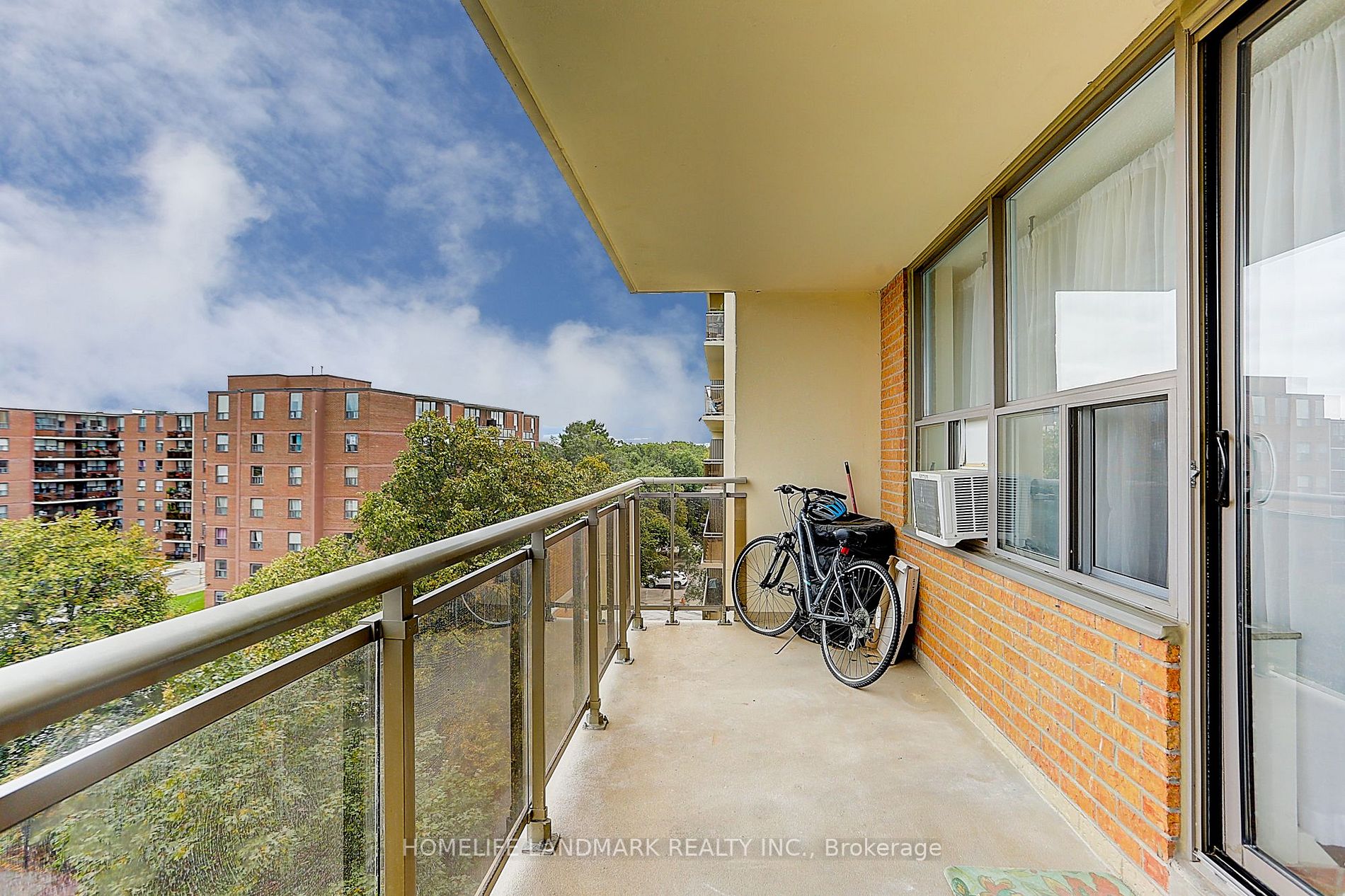 180 Dudley Ave, #509