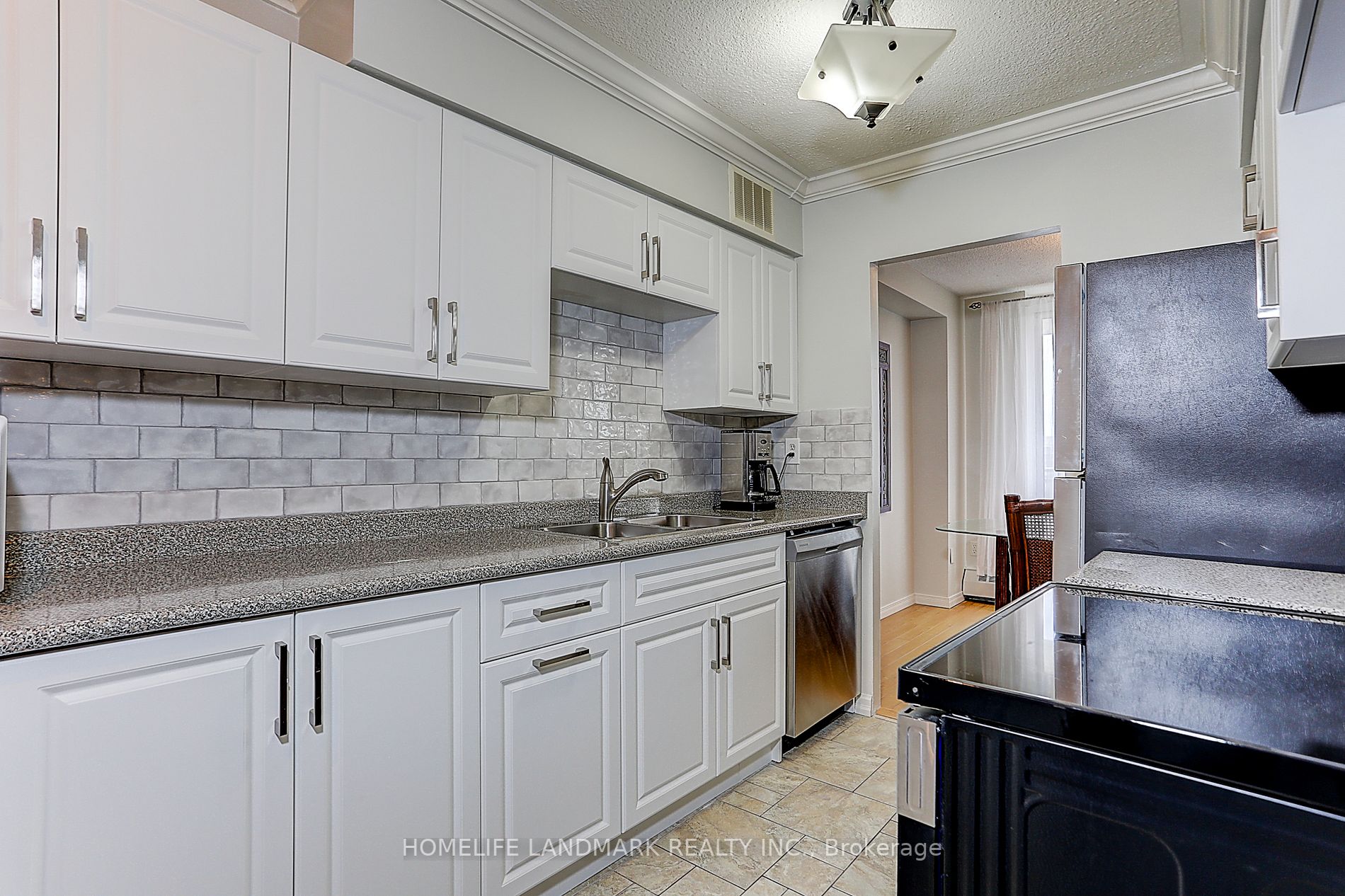 180 Dudley Ave, #509