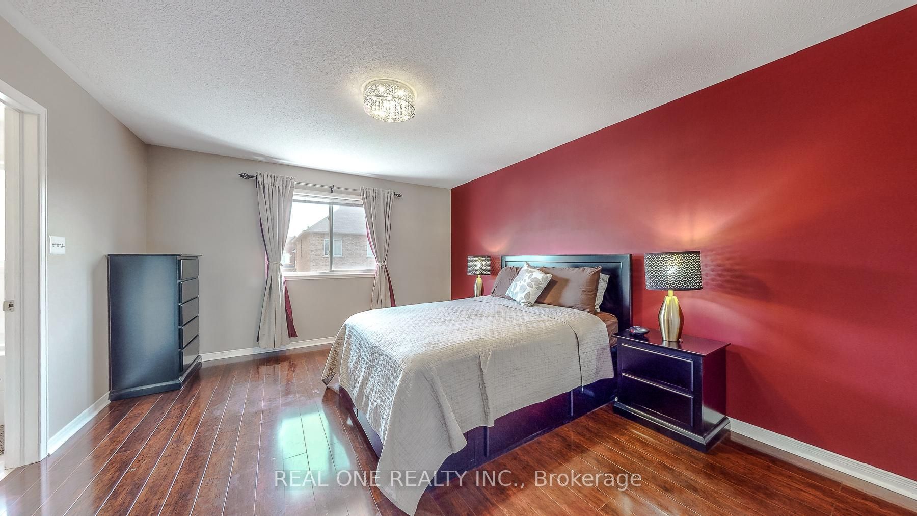 90 James Mccullough Rd