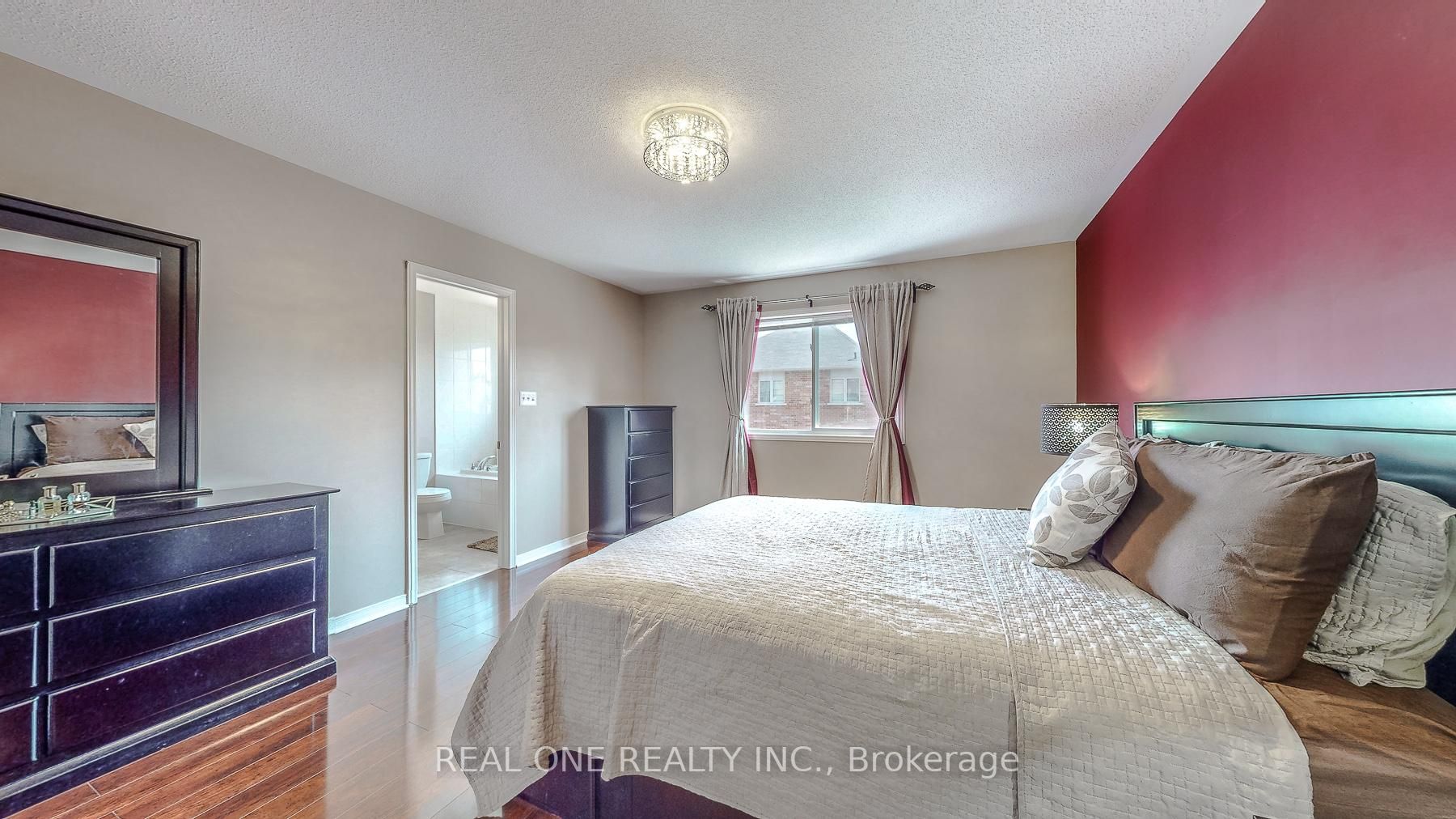90 James Mccullough Rd