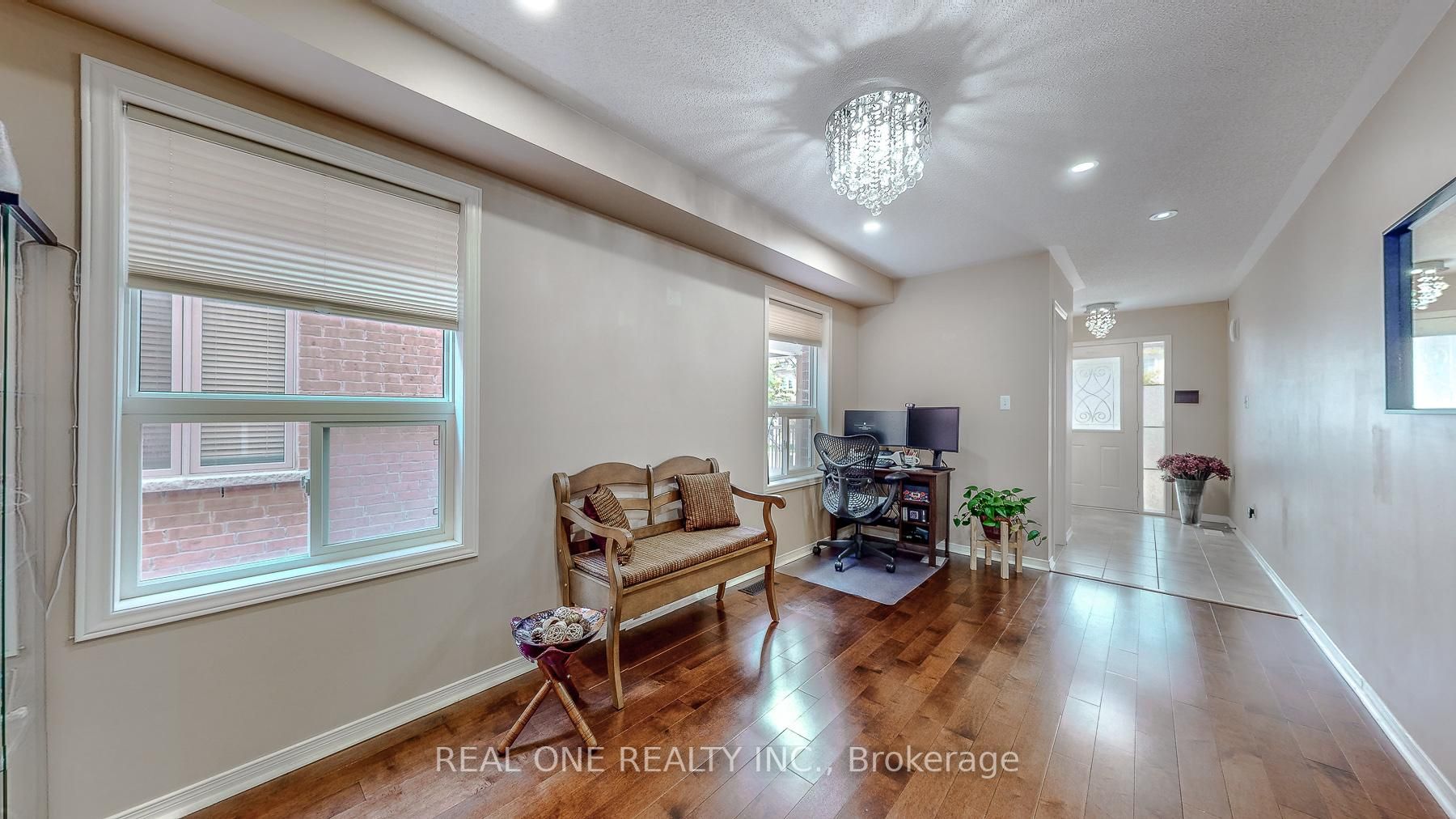 90 James Mccullough Rd
