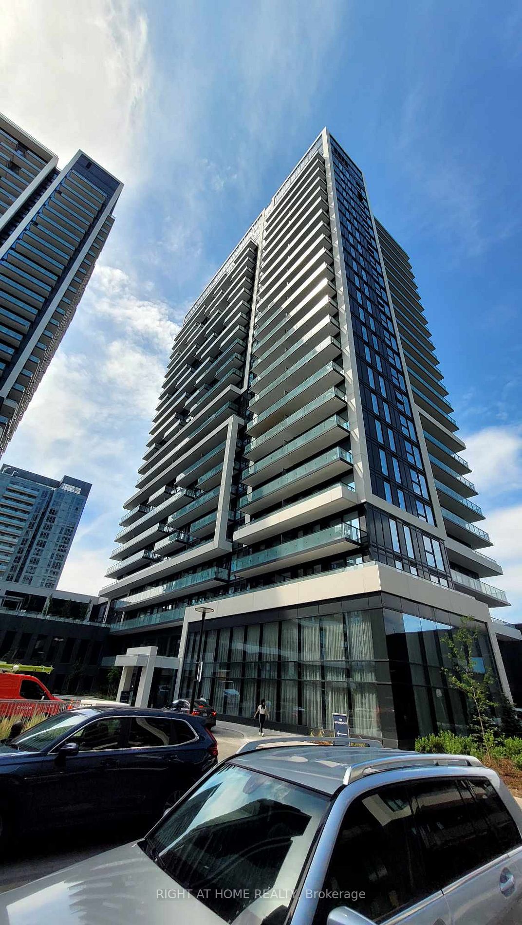 95 Oneida Cres, #Ph12