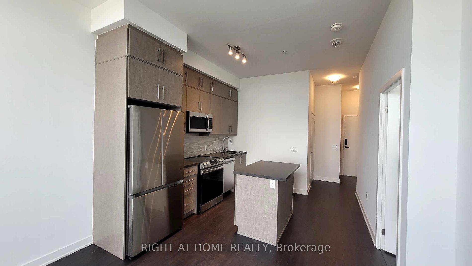 95 Oneida Cres, #Ph12