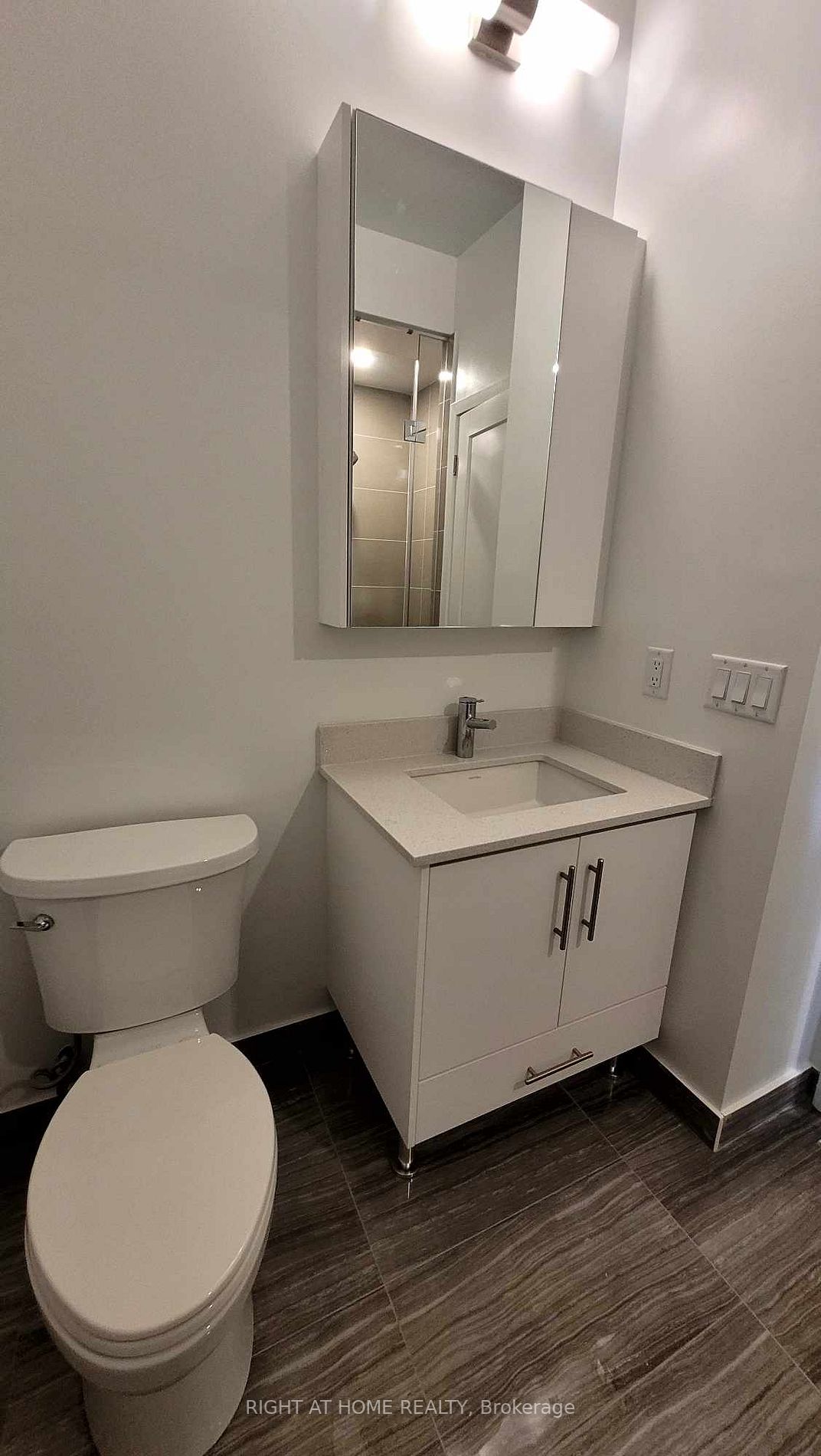 95 Oneida Cres, #Ph12