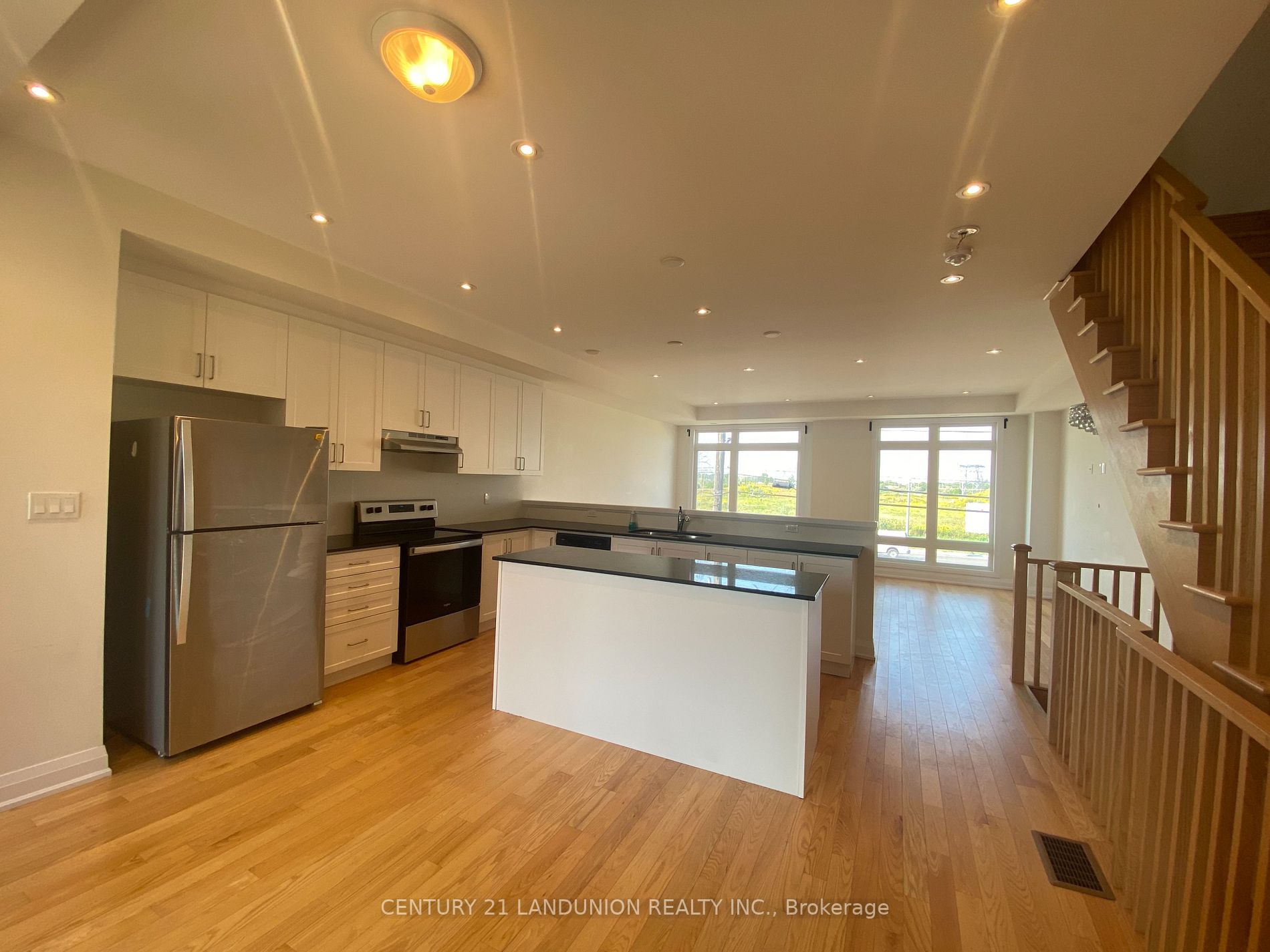 174 Moneypenny Pl