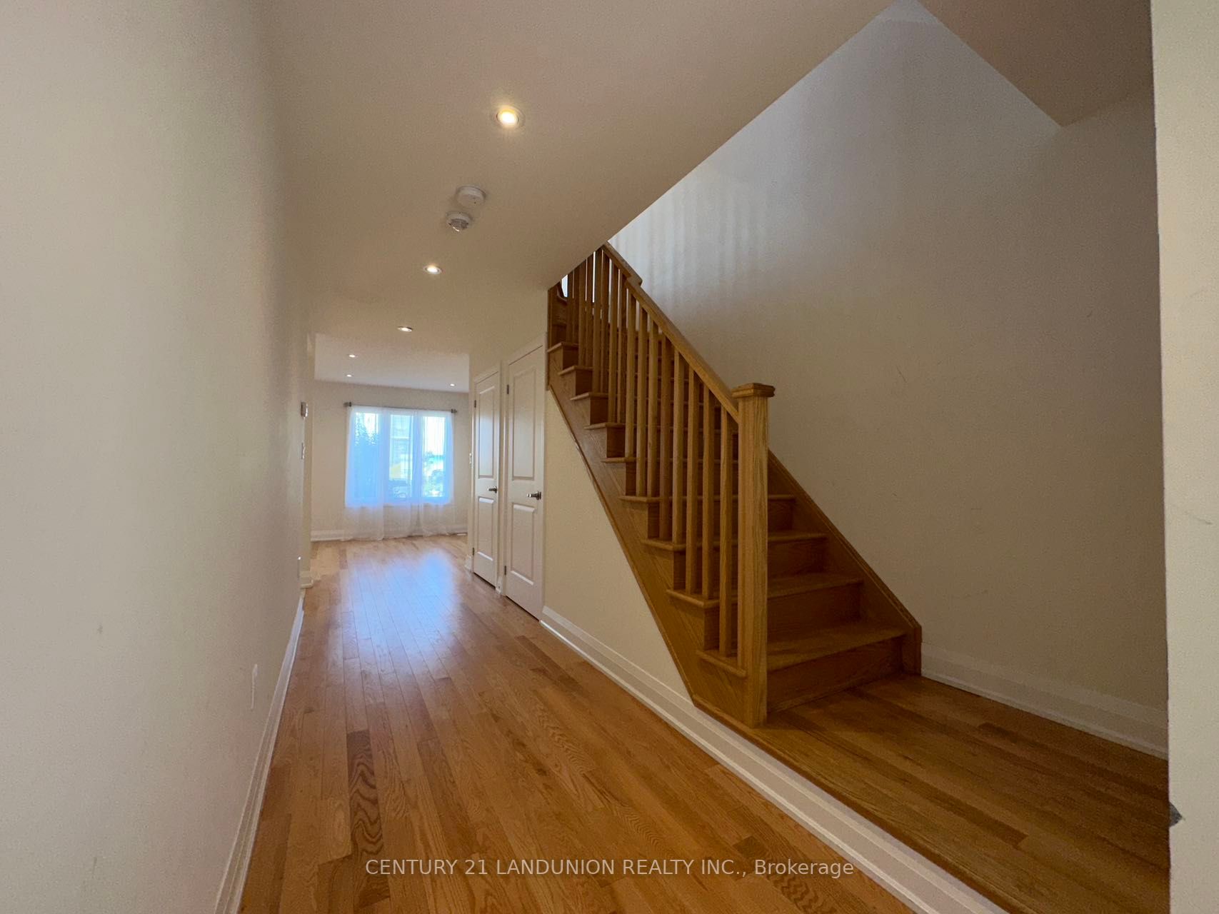 174 Moneypenny Pl
