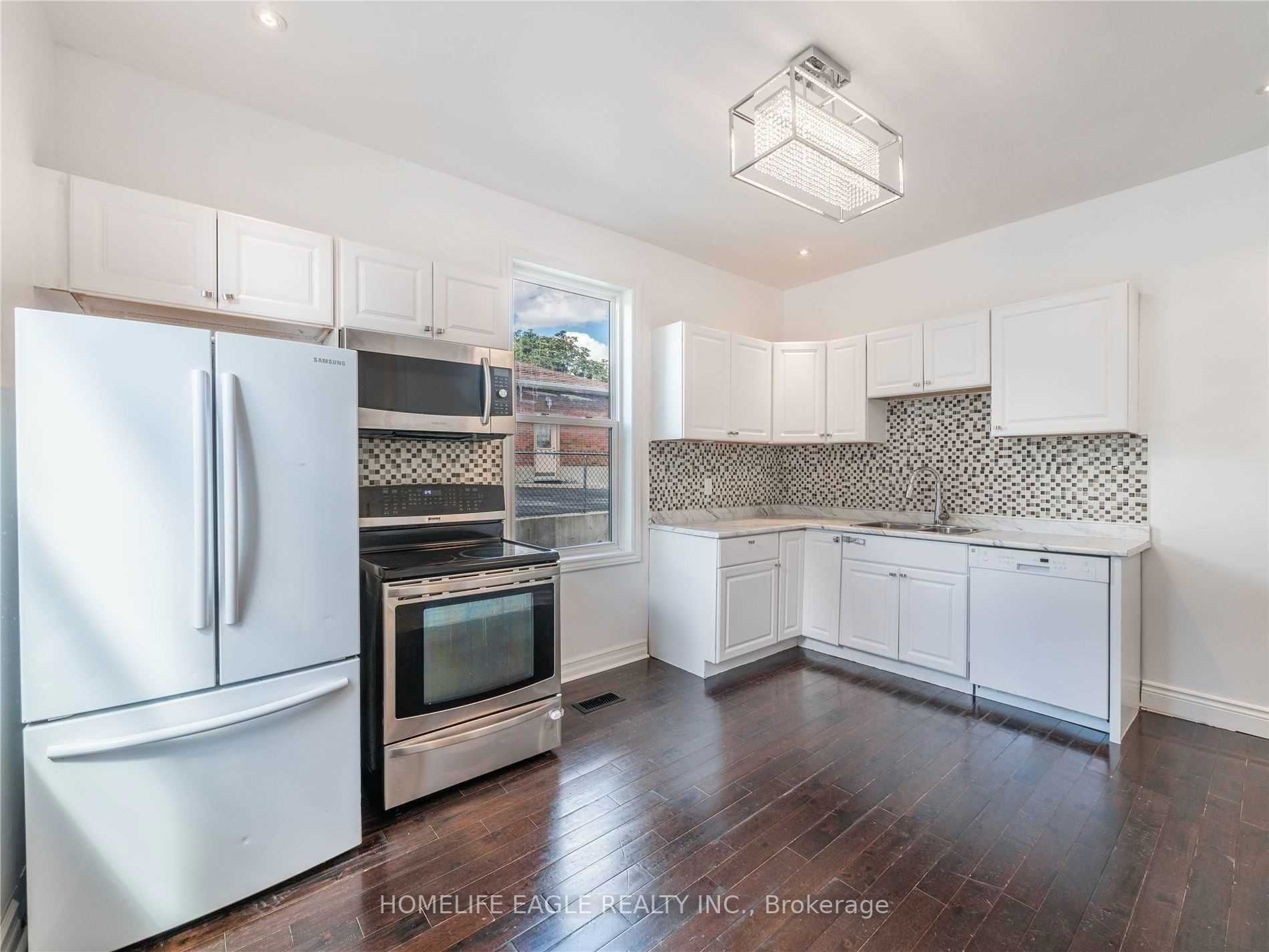 87 Simcoe Rd, #Main