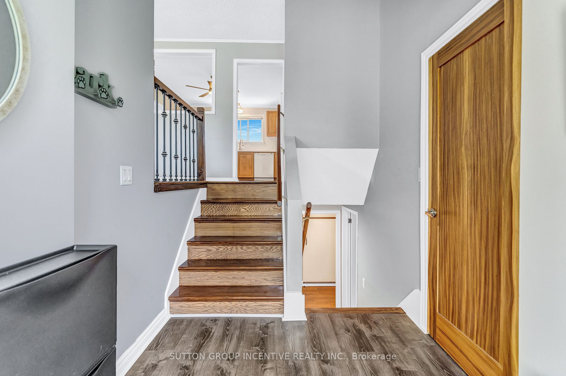 736 William St