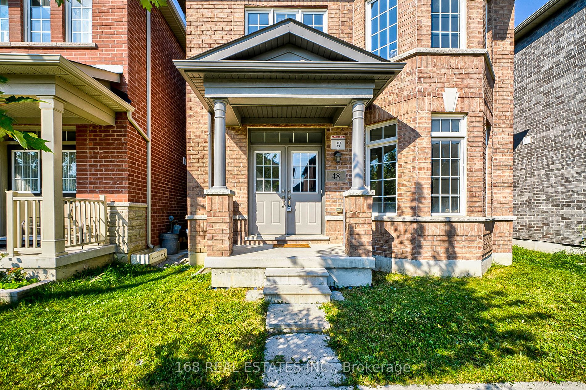 48 Pyneside St
