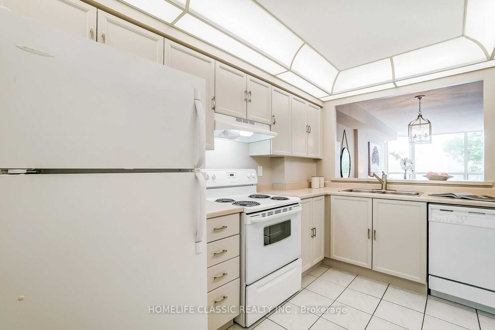 8501 Bayview Avenue, #210