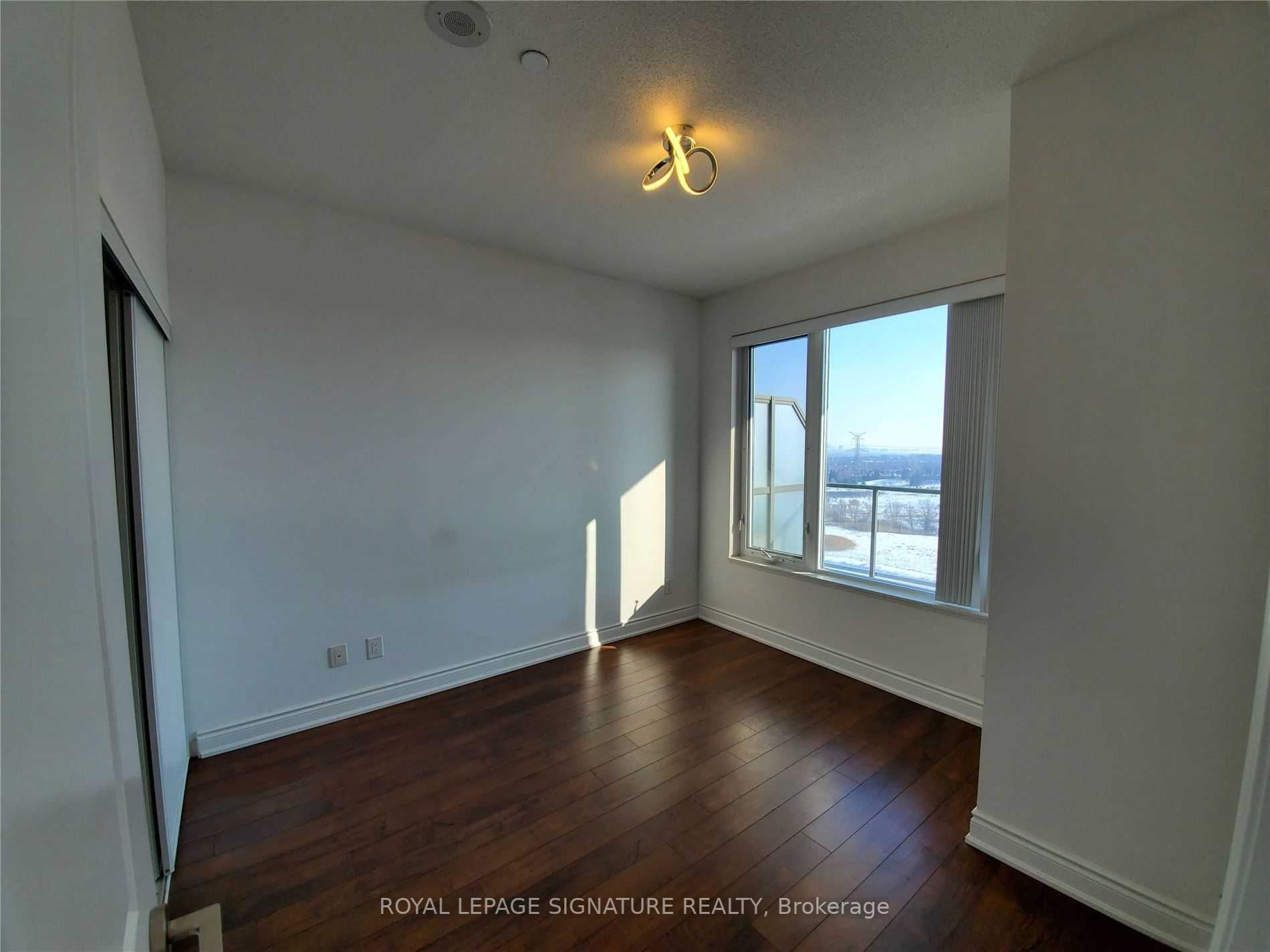 325 South Park Rd, #1210