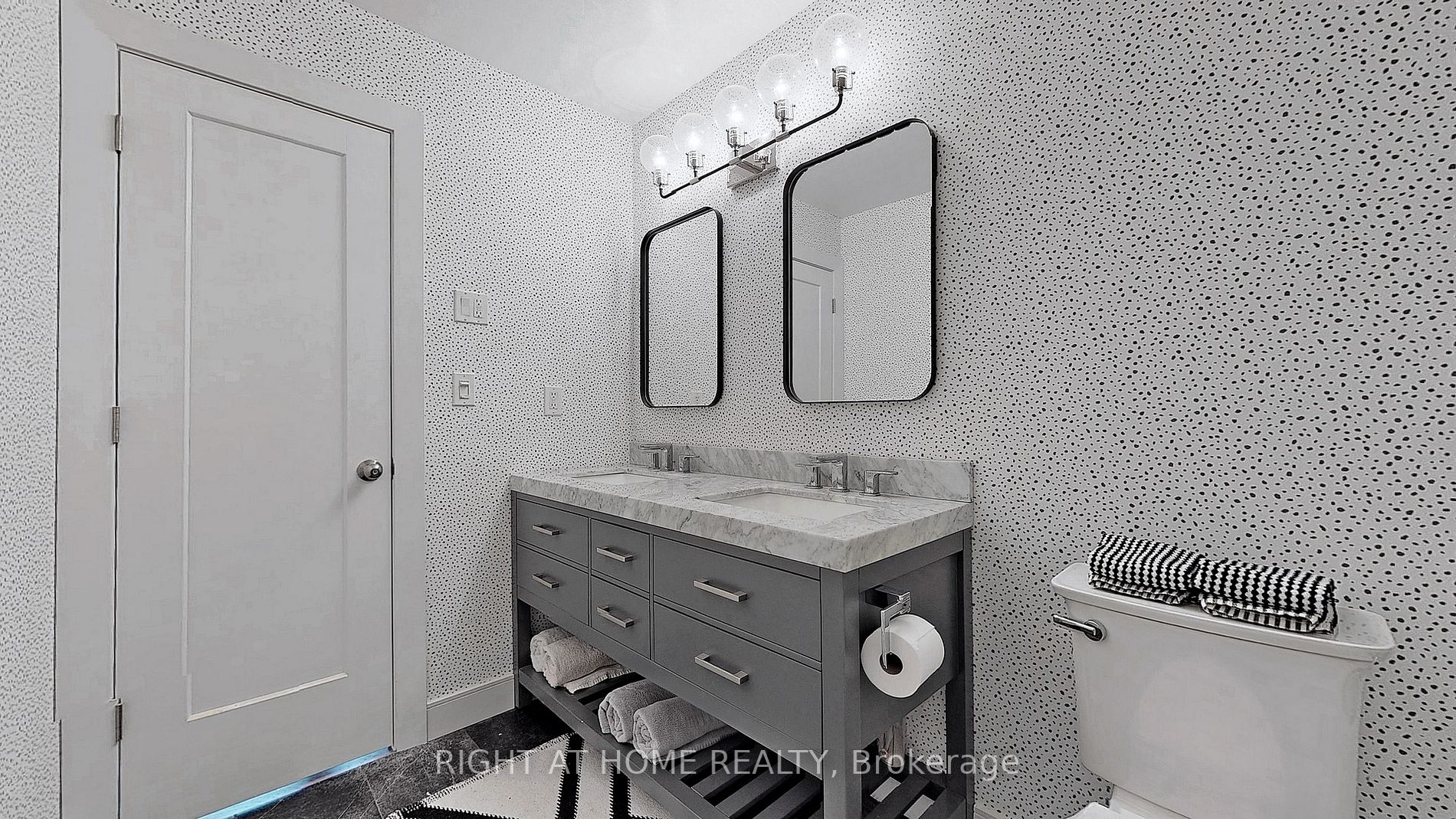 543 Timothy Street, #319