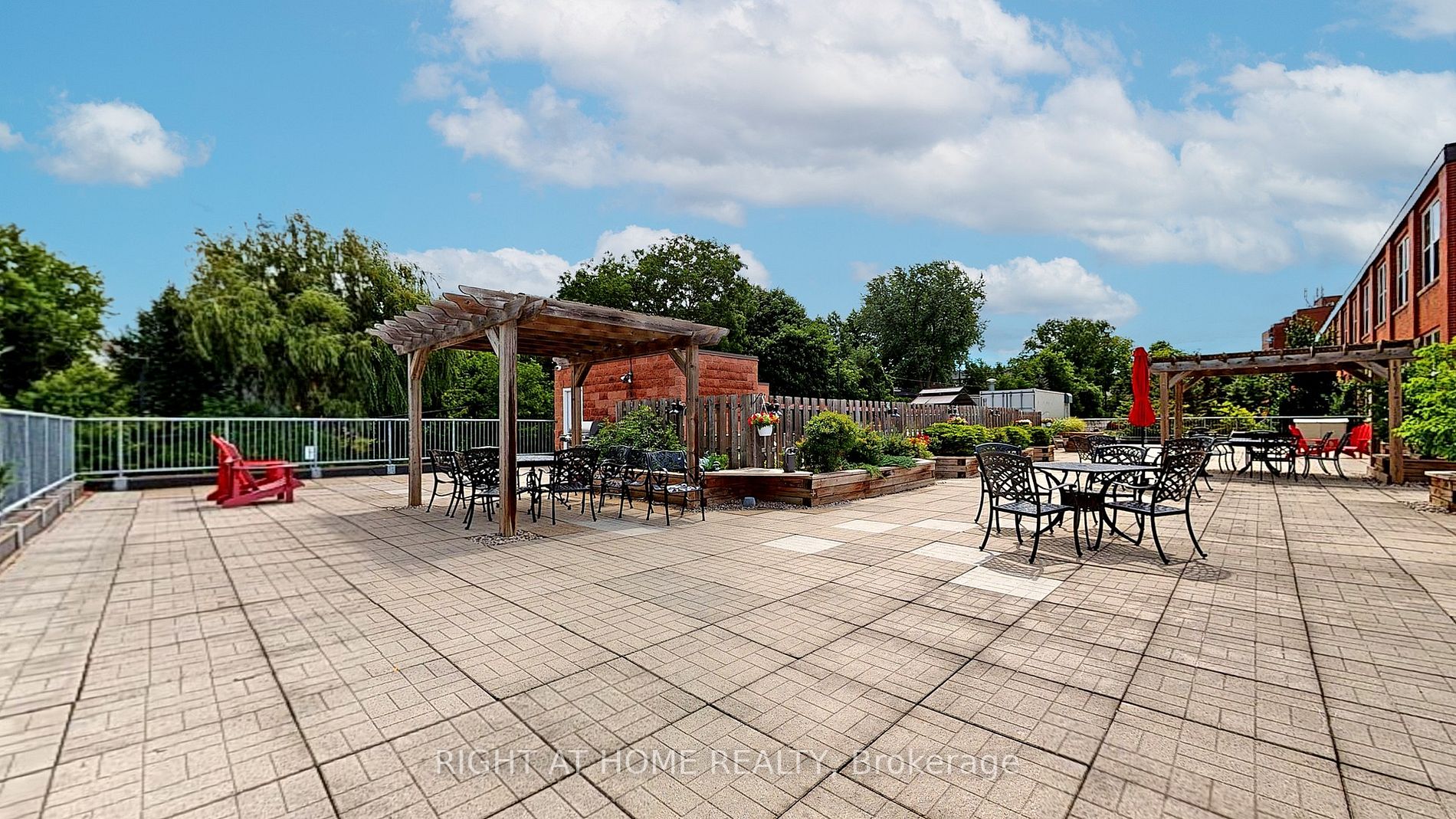 543 Timothy Street, #319