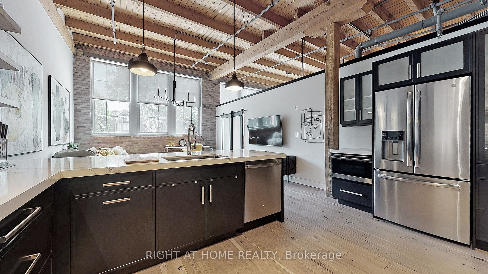 543 Timothy Street, #319
