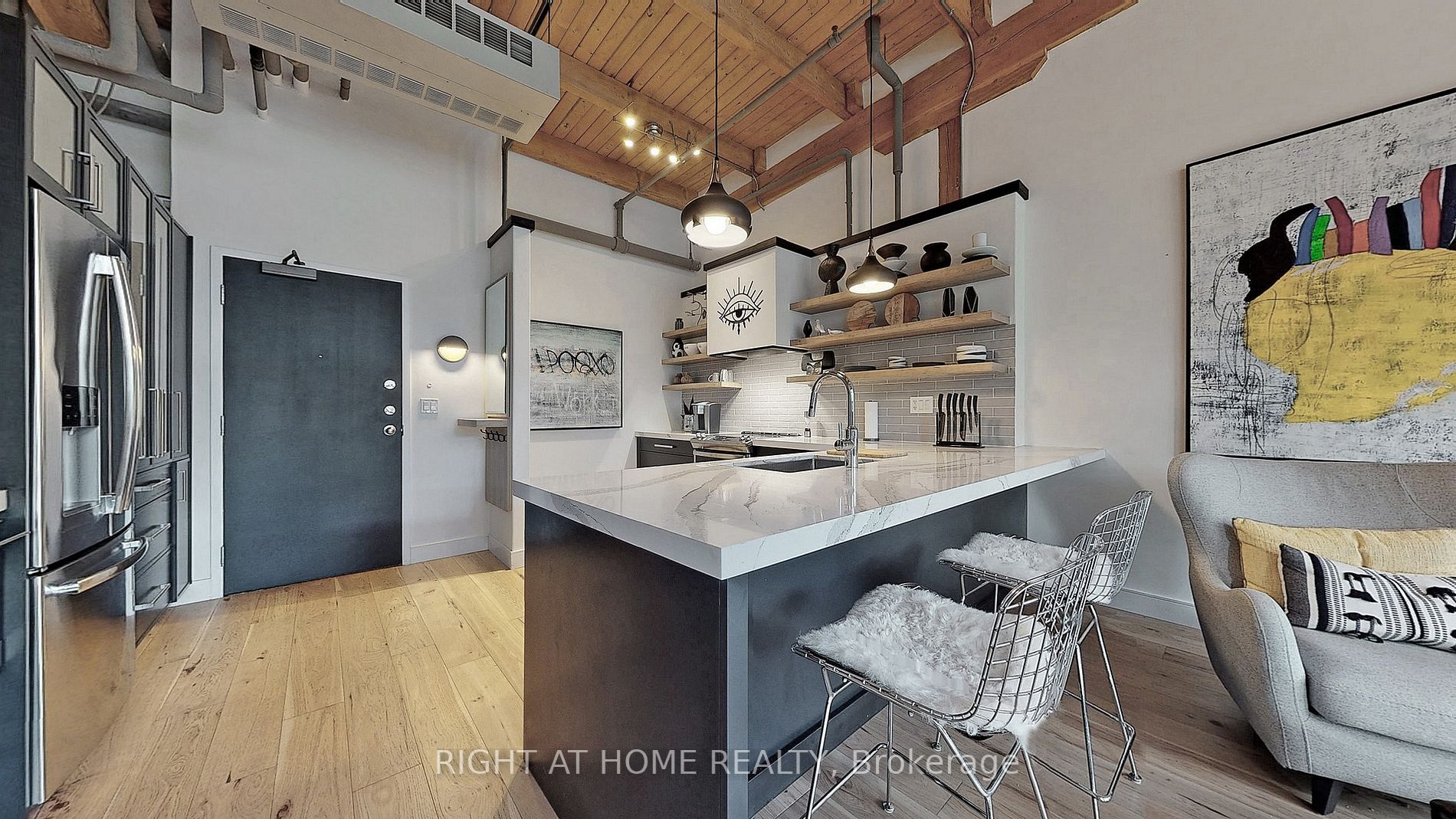 543 Timothy Street, #319