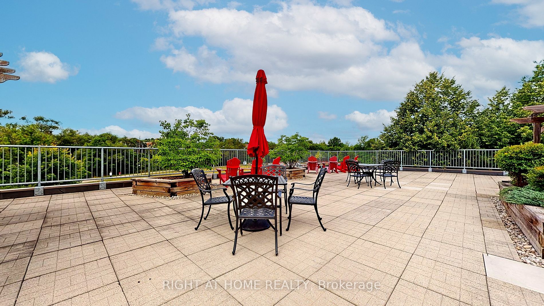 543 Timothy Street, #319