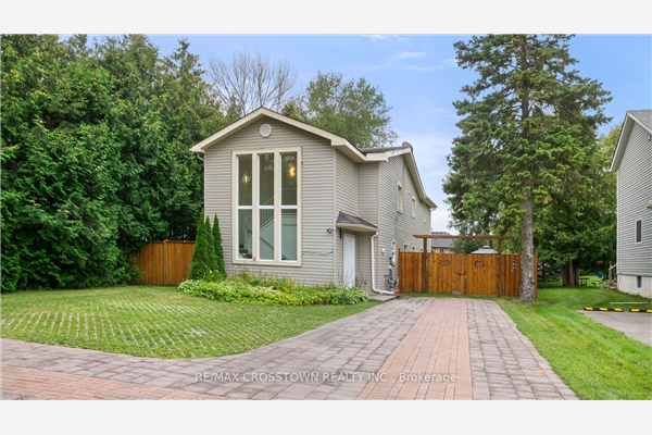 2300 25th Side Rd, Innisfil