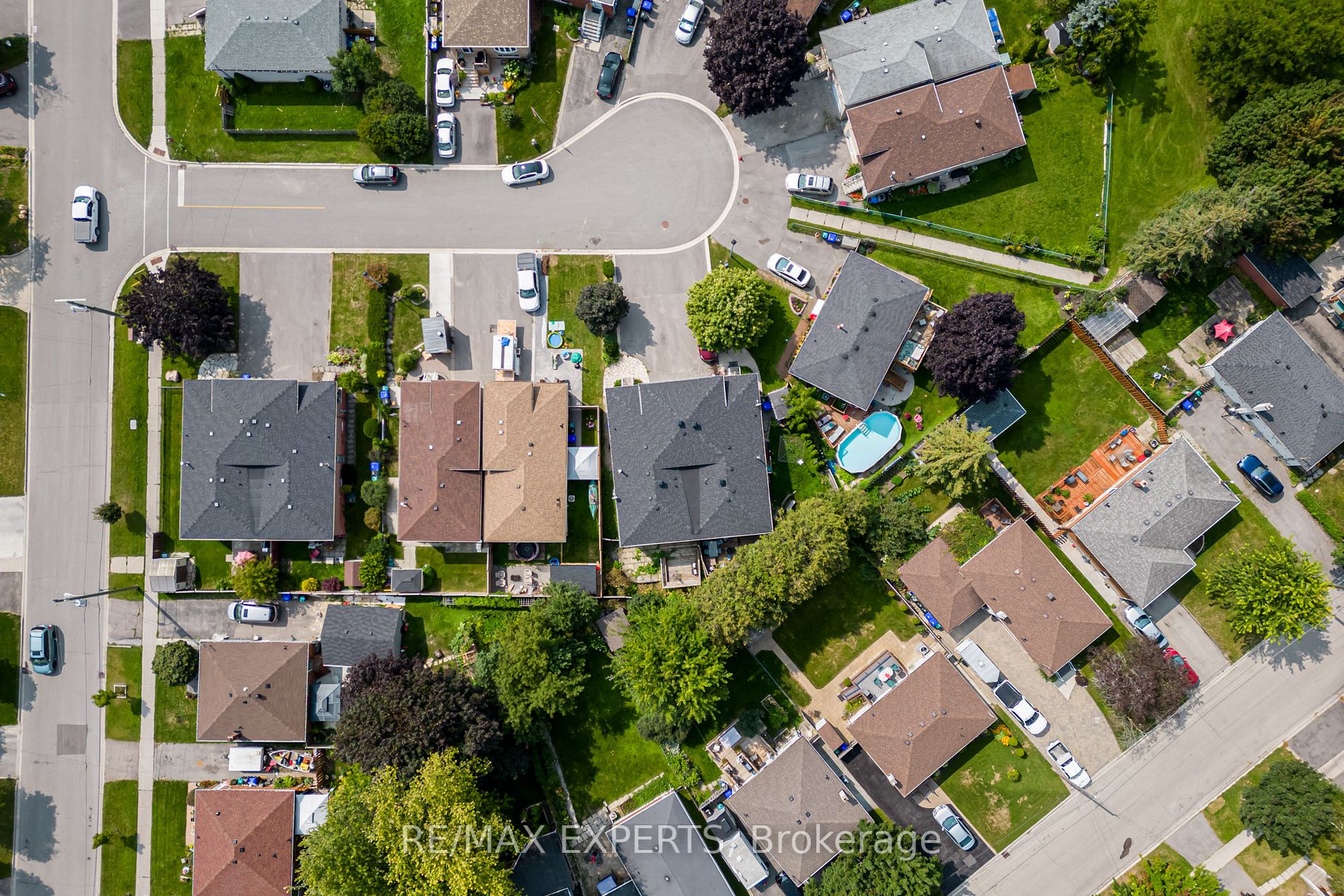 15 MAPLE Court