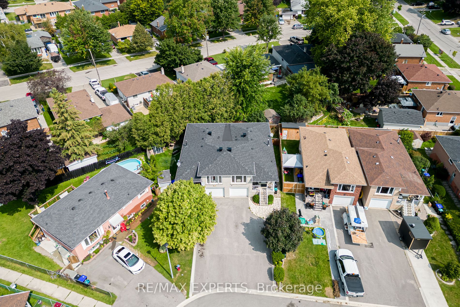 15 MAPLE Court