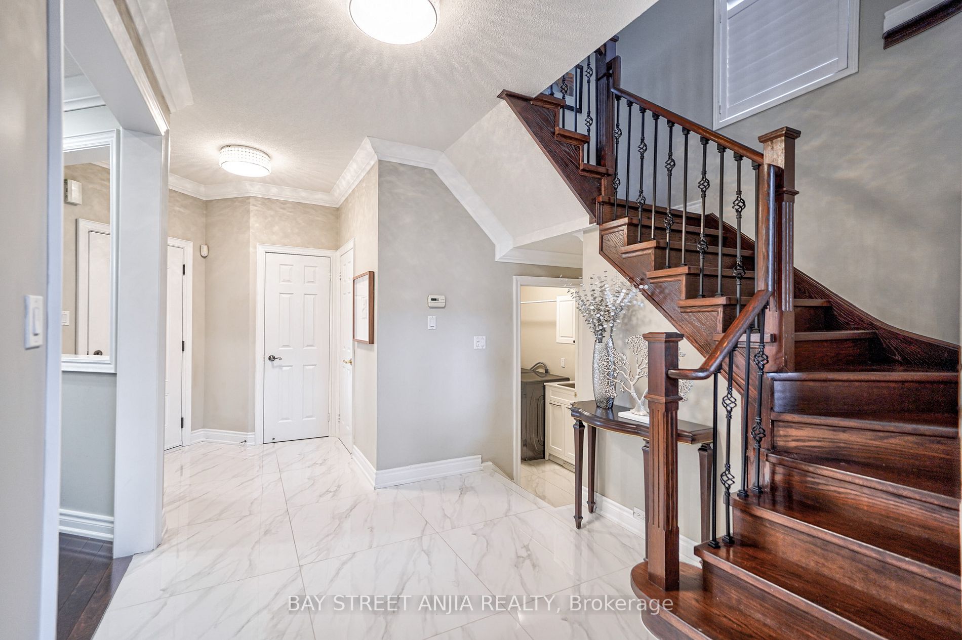 336 Hoover Park Dr