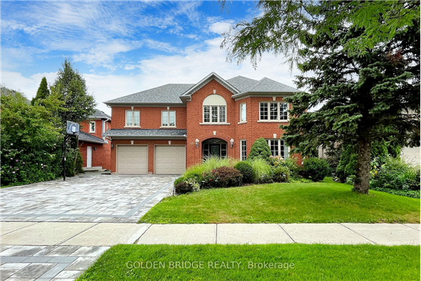 909 Stonehaven Ave, Newmarket