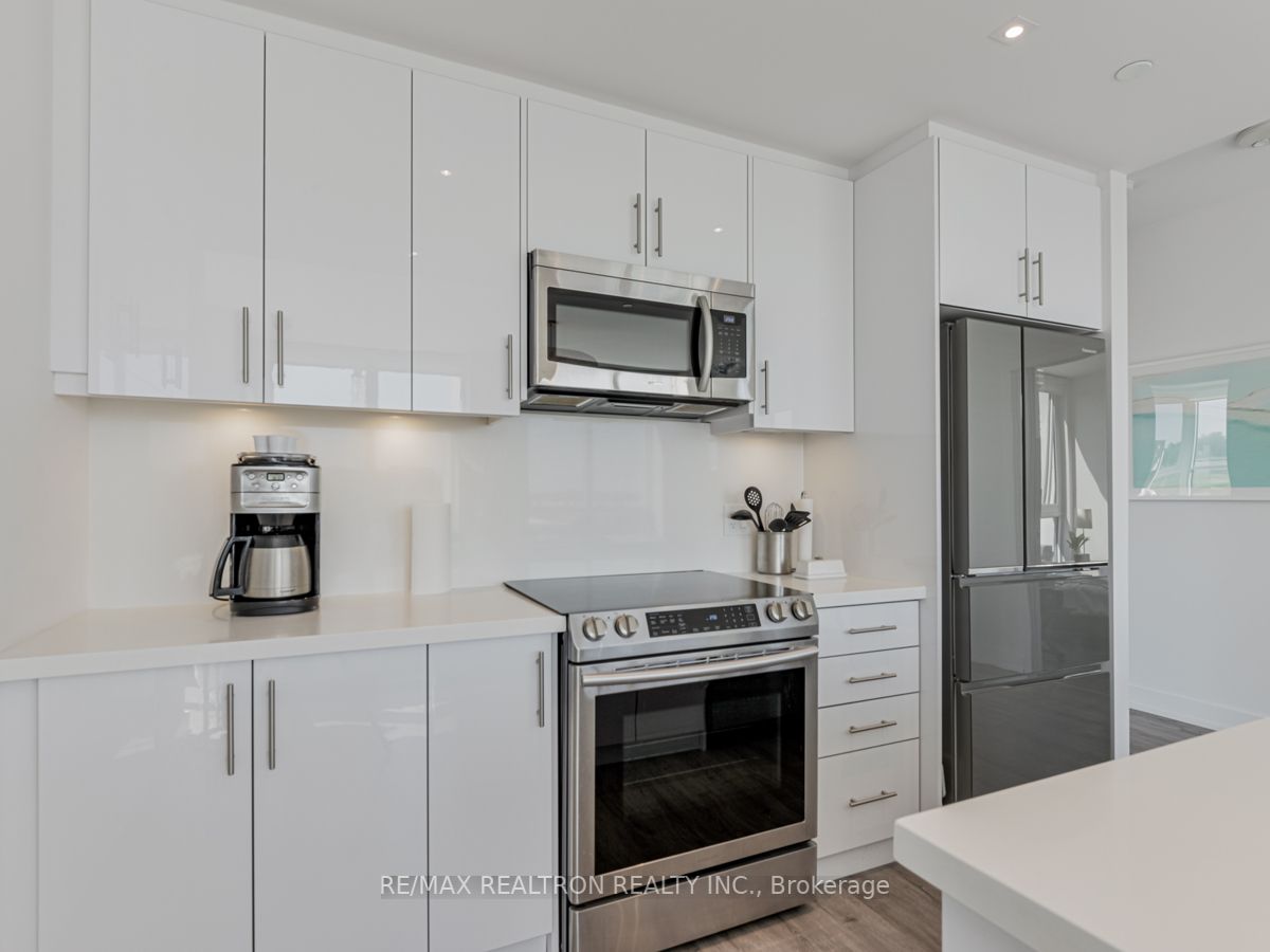 375 Sea Ray Ave, #404