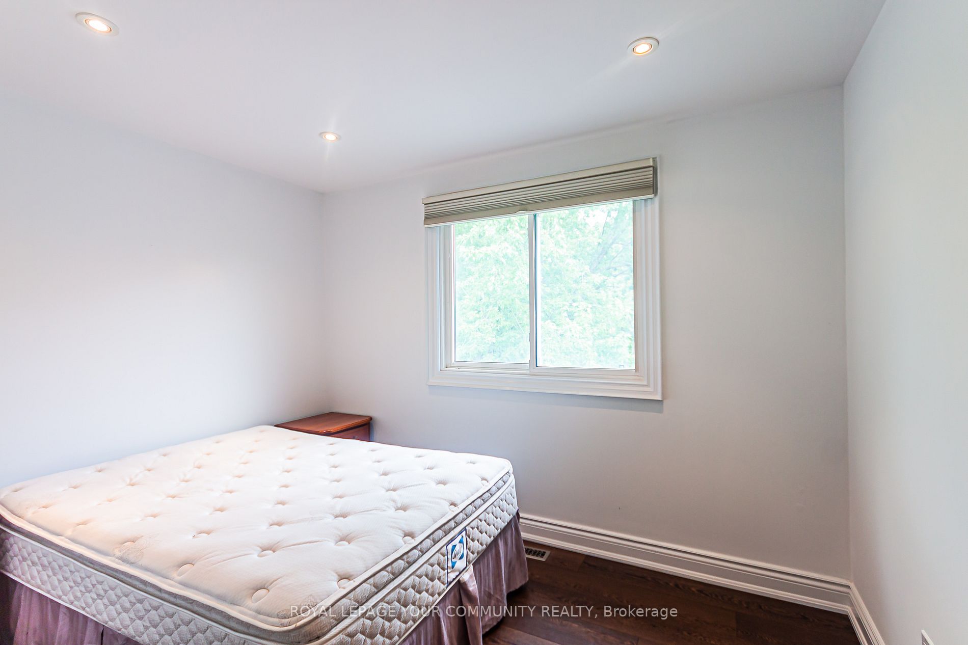 932 Elgin St, #Main