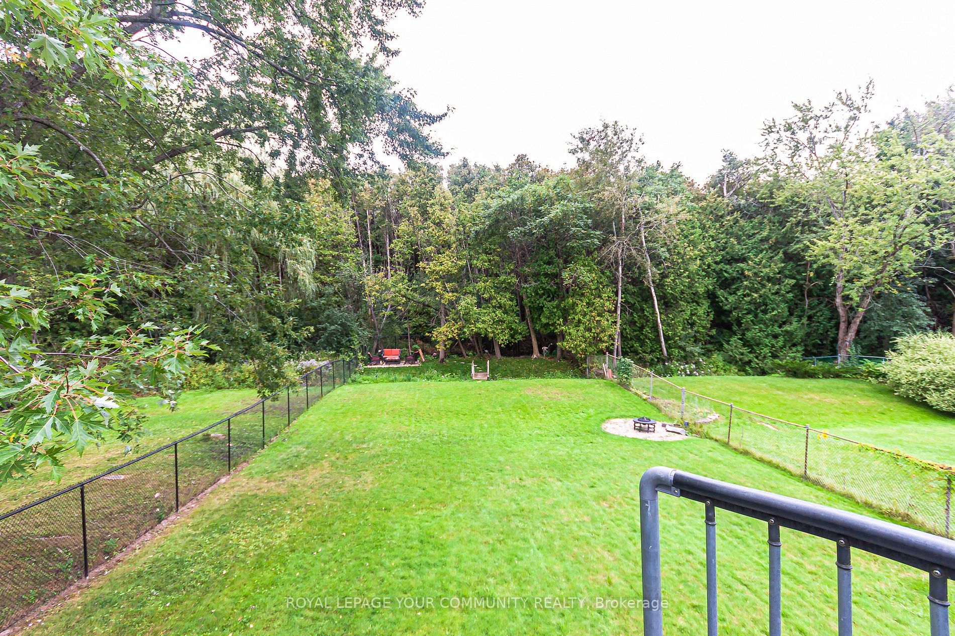 932 Elgin St, #Main