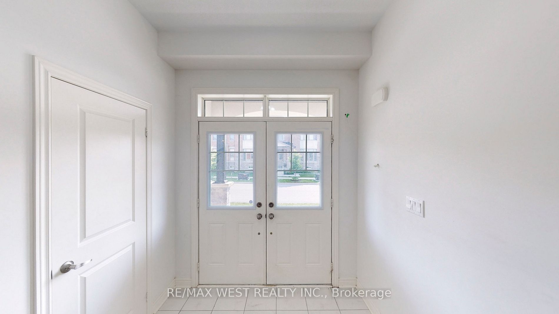 227 Inverness Way